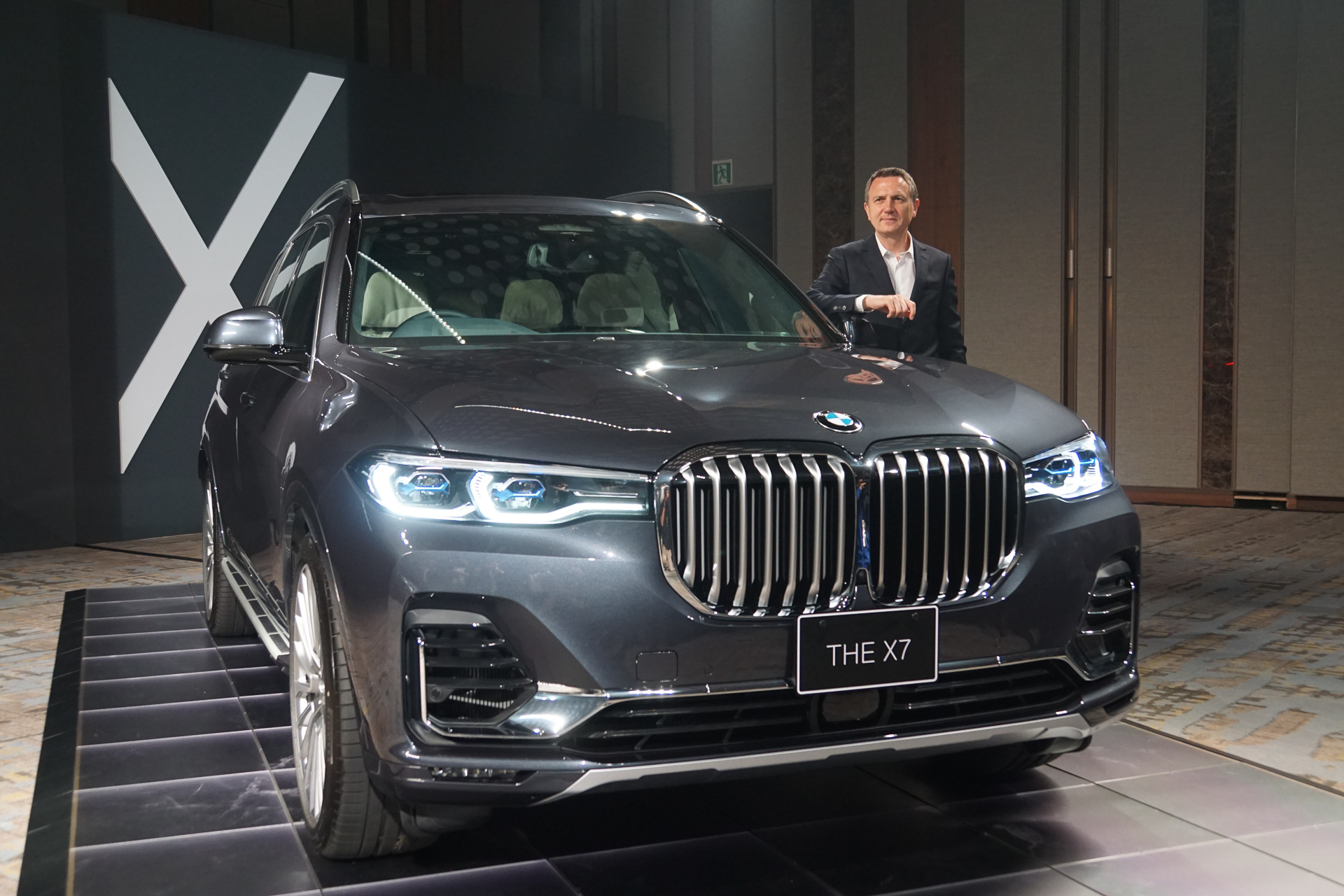 Bmw x7 v12