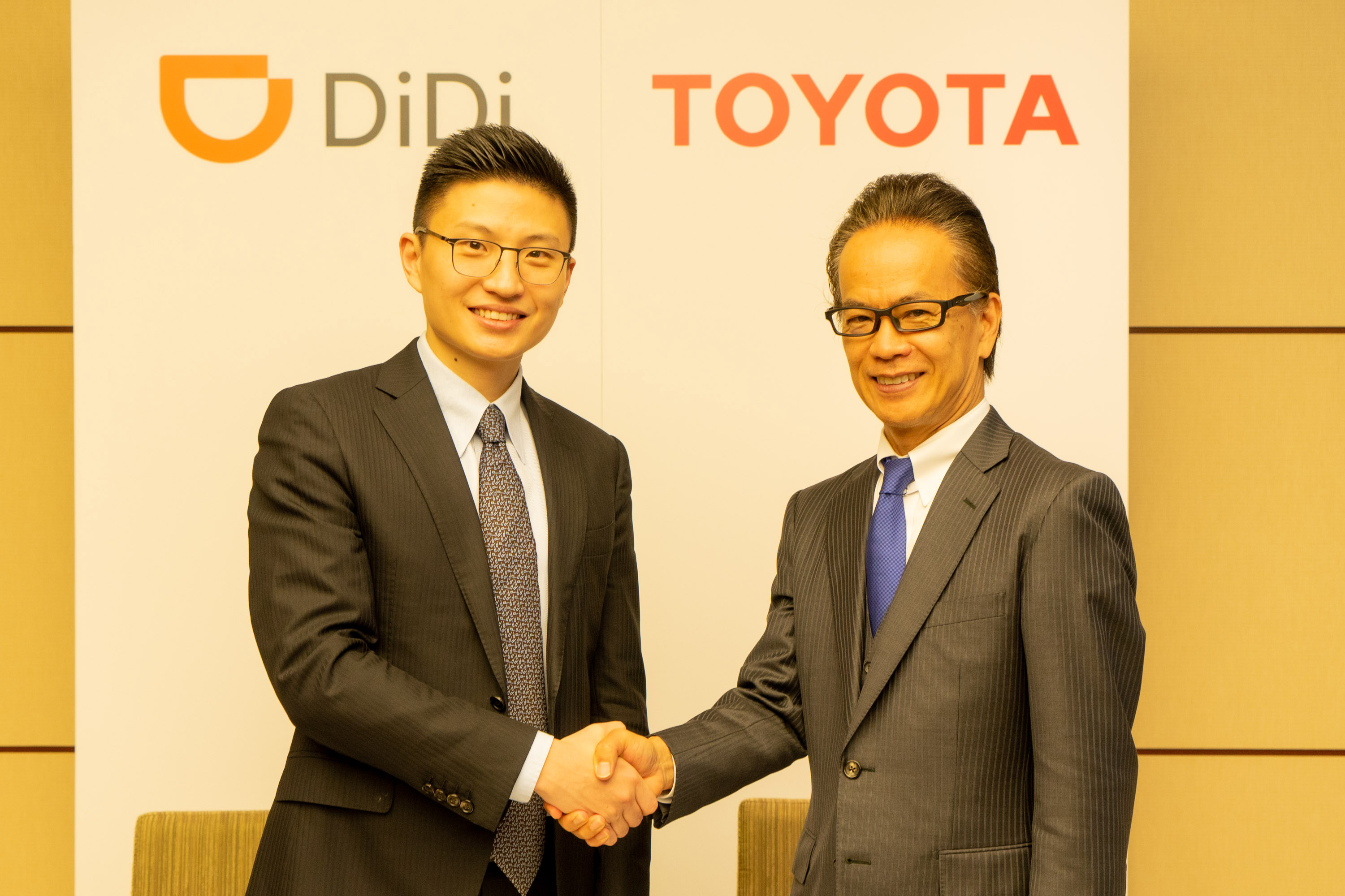 トヨタ、中国配車サービス「DiDi」と合弁会社設立。約660億円を出資