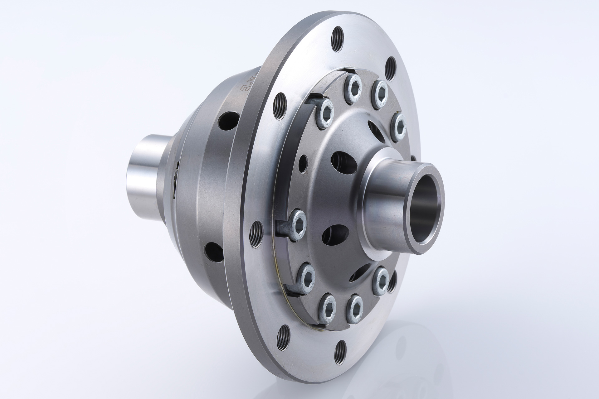 ニスモ ノート E Powerとセレナ E Power用 ヘリカル式フロントl S D Car Watch