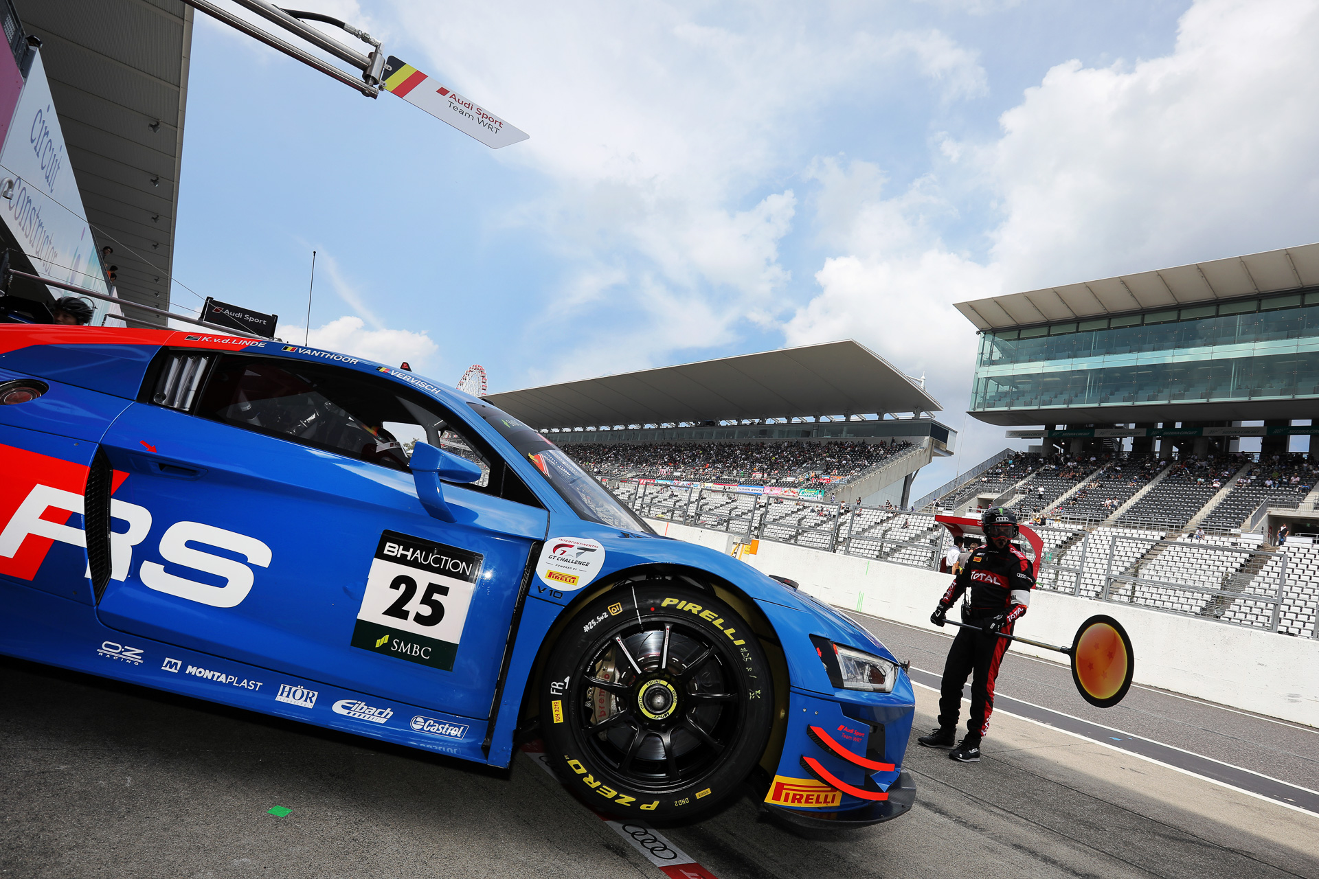 ピレリ、鈴鹿10時間耐久レースのタイヤサプライヤー契約を4年間締結