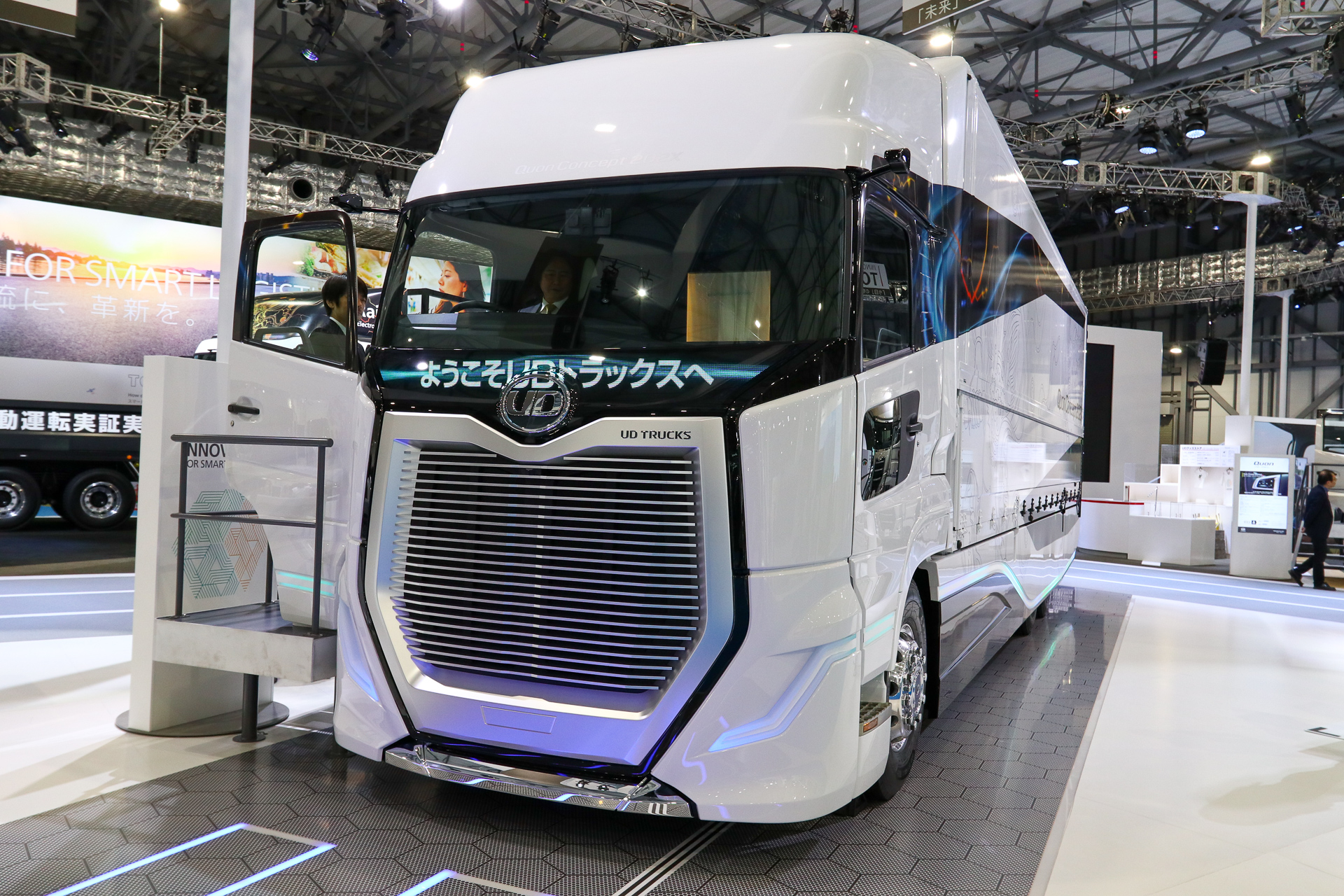 【東京モーターショー 2019】UDトラックス、202X年を想定したコンセプトトラック「Quon Concept 202X」を世界初公開