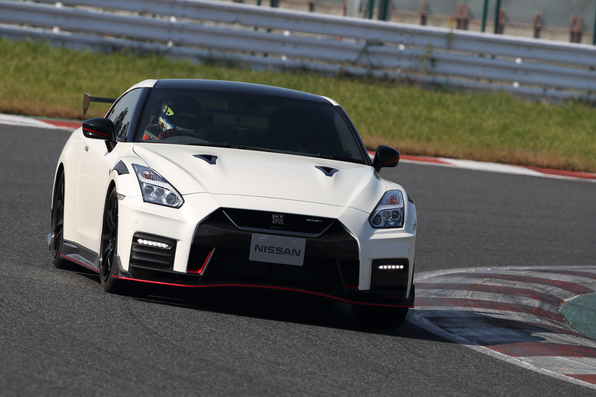 試乗インプレ】どこが進化した？ 日産「GT-R NISMO」2020モデルで