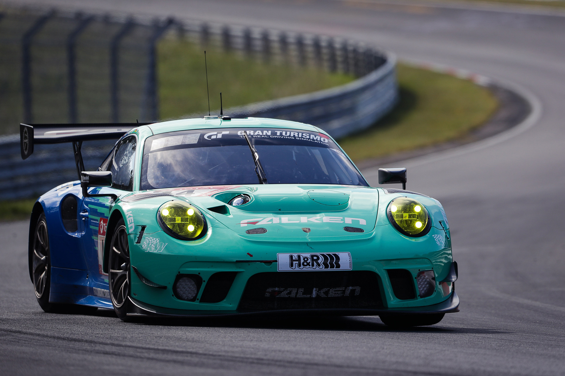 ファルケン ポルシェ 911 Gt3 Rの2台体制でニュル24時間レースに参戦 Car Watch