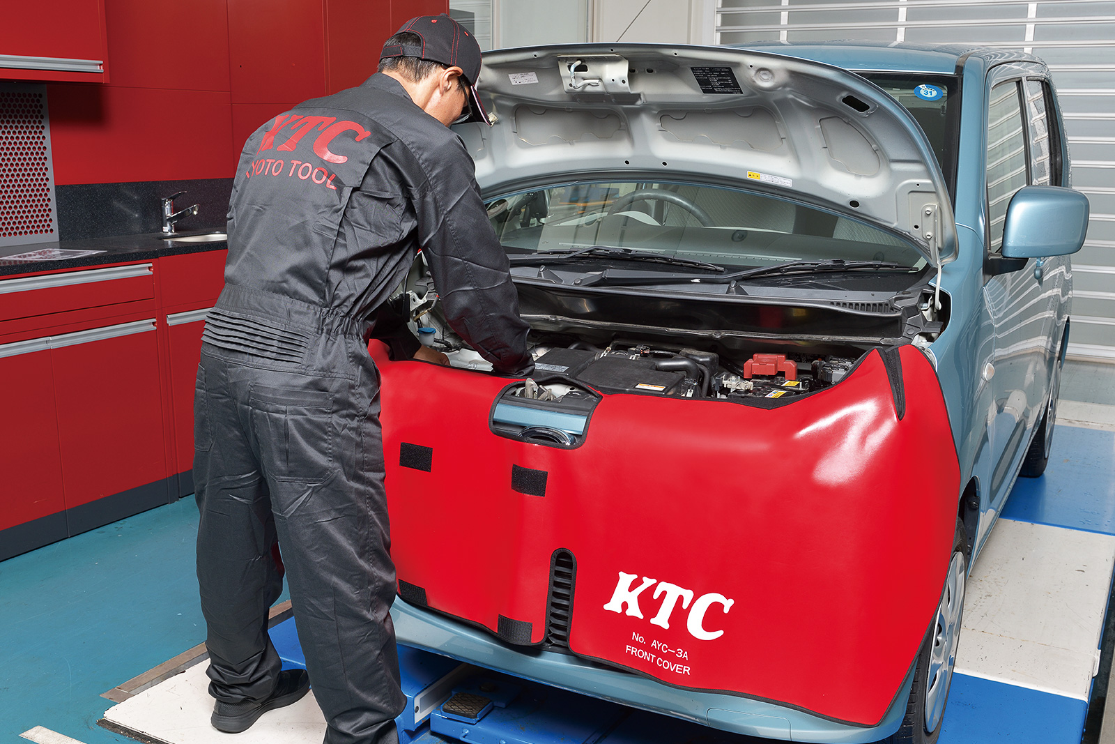 KTC、整備作業時の車両保護用カバー「フロントカバー」「フェンダー