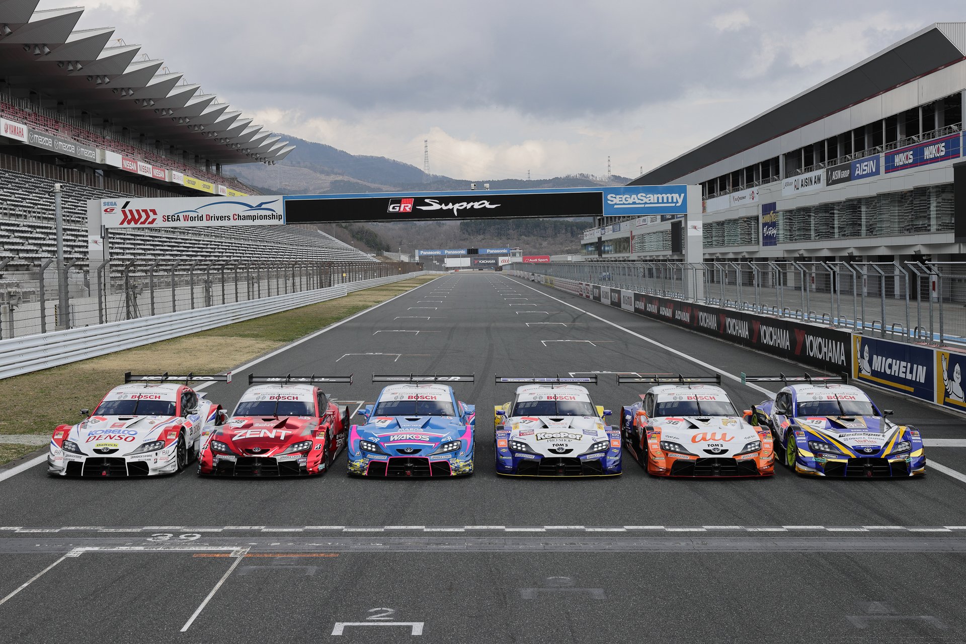 トヨタ、SUPER GTに復活する「スープラ」参戦マシン公開 - Car Watch
