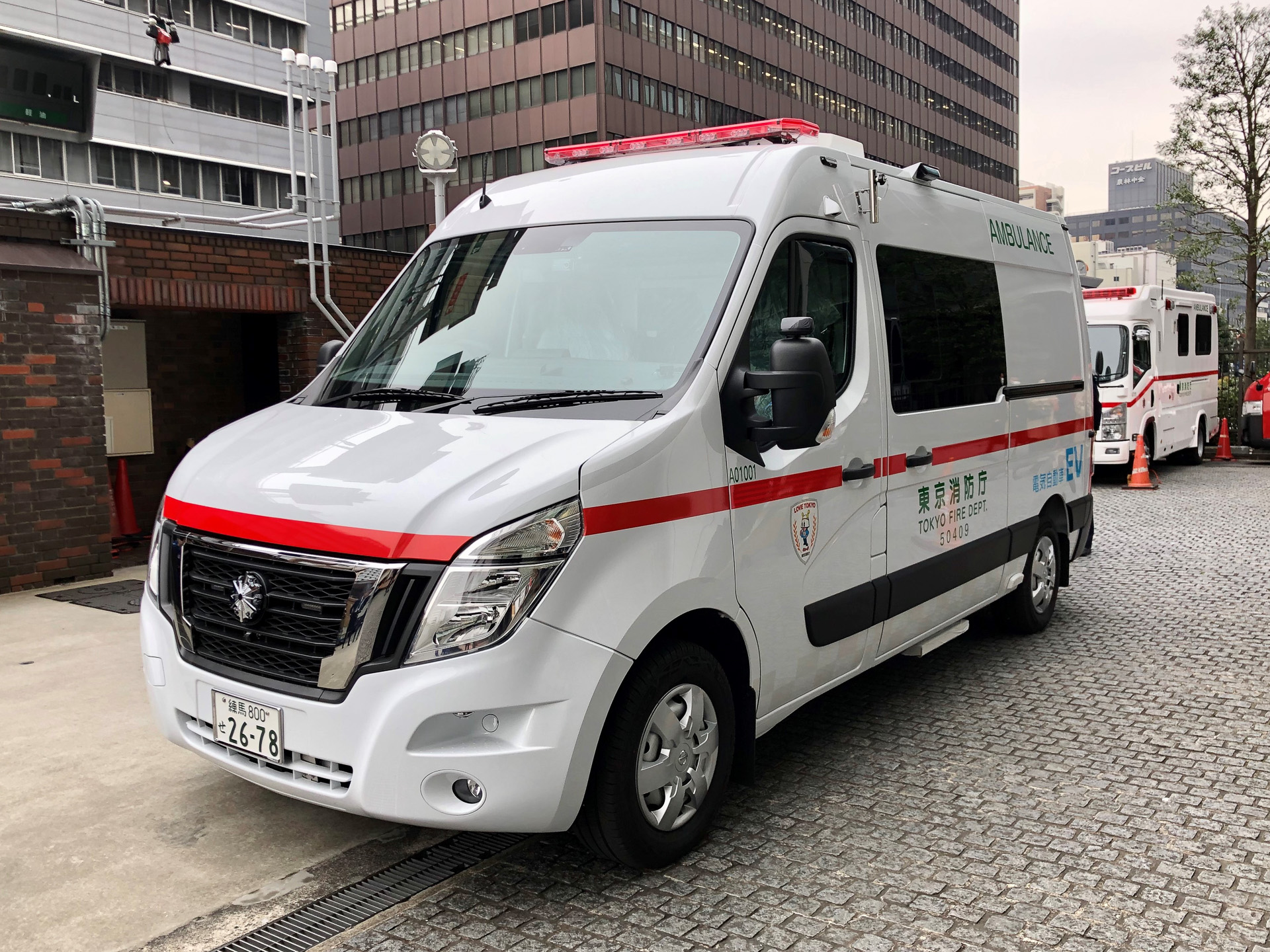 日産 日本初のev救急車が池袋消防署で稼働開始 Car Watch