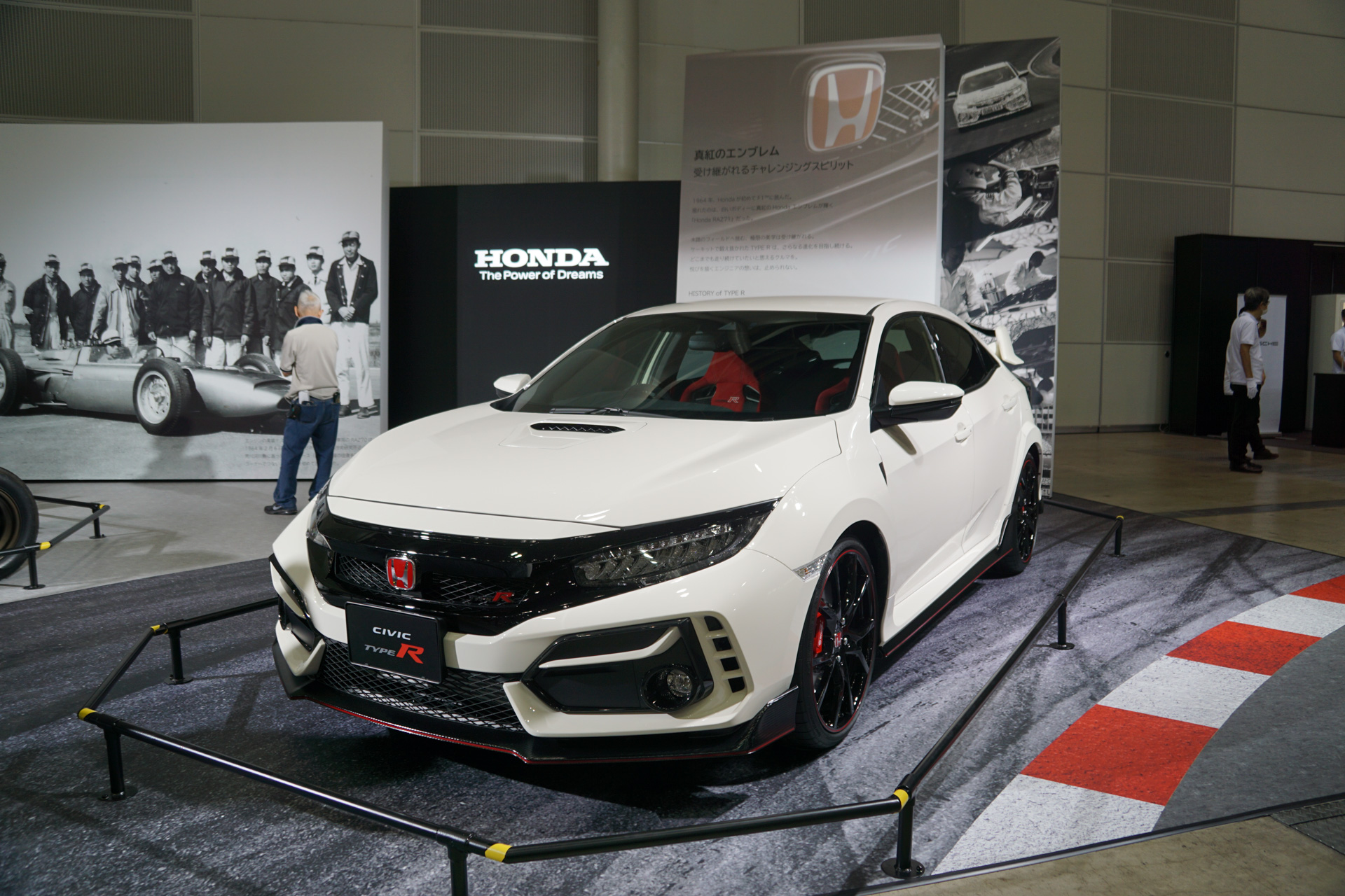 ホンダ 10月発売予定の シビック Type R を Automobile Council に出展 Car Watch