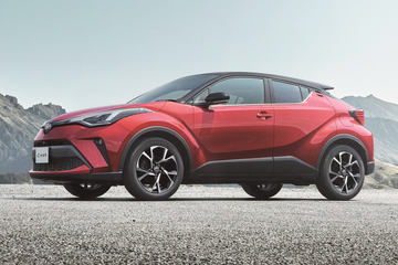 TRD、マイチェン「C-HR」用にTRDパーツやGR PARTS（TRD） - Car Watch