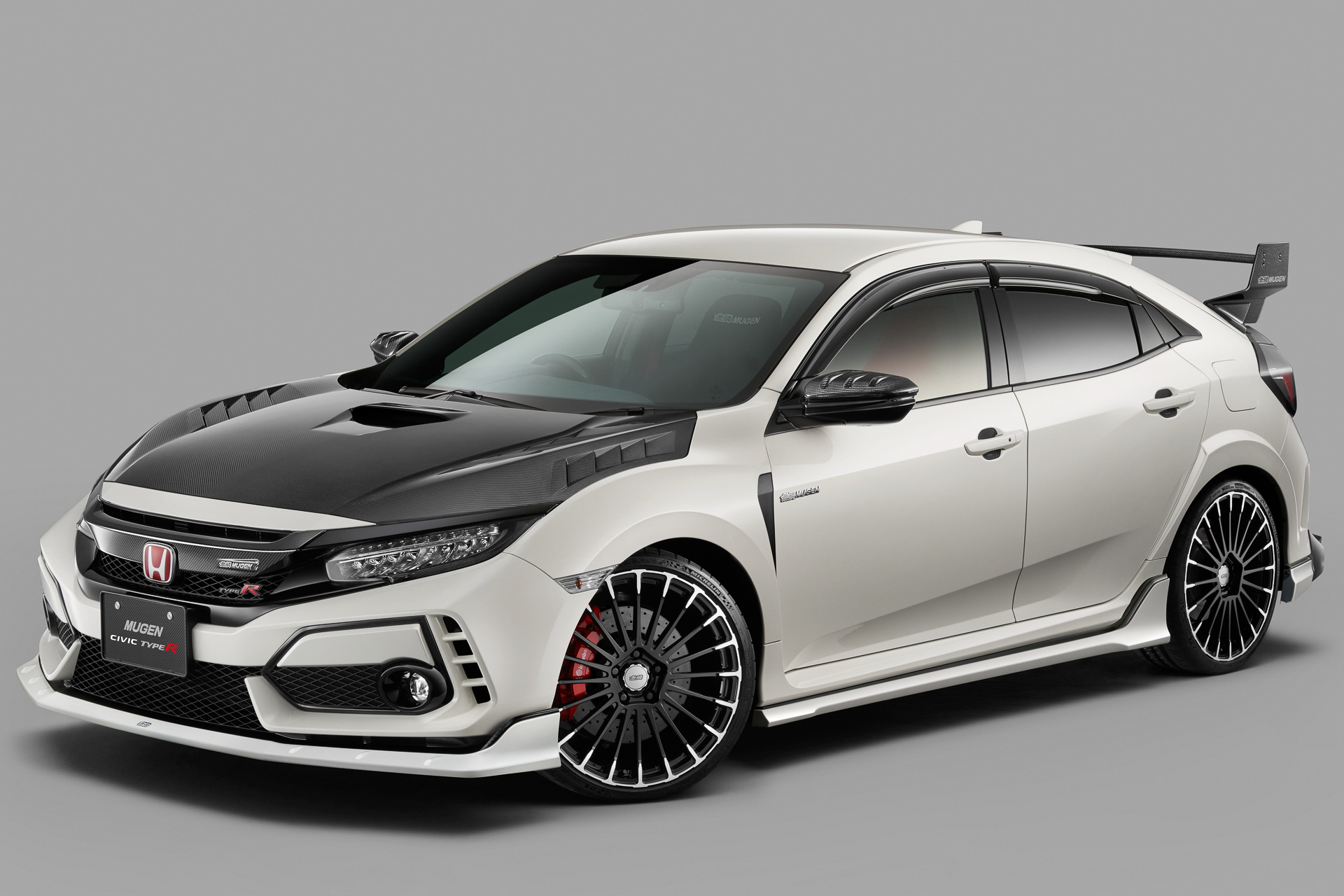 無限、「シビック TYPE R」の操縦安定性を向上させる「パフォーマンス