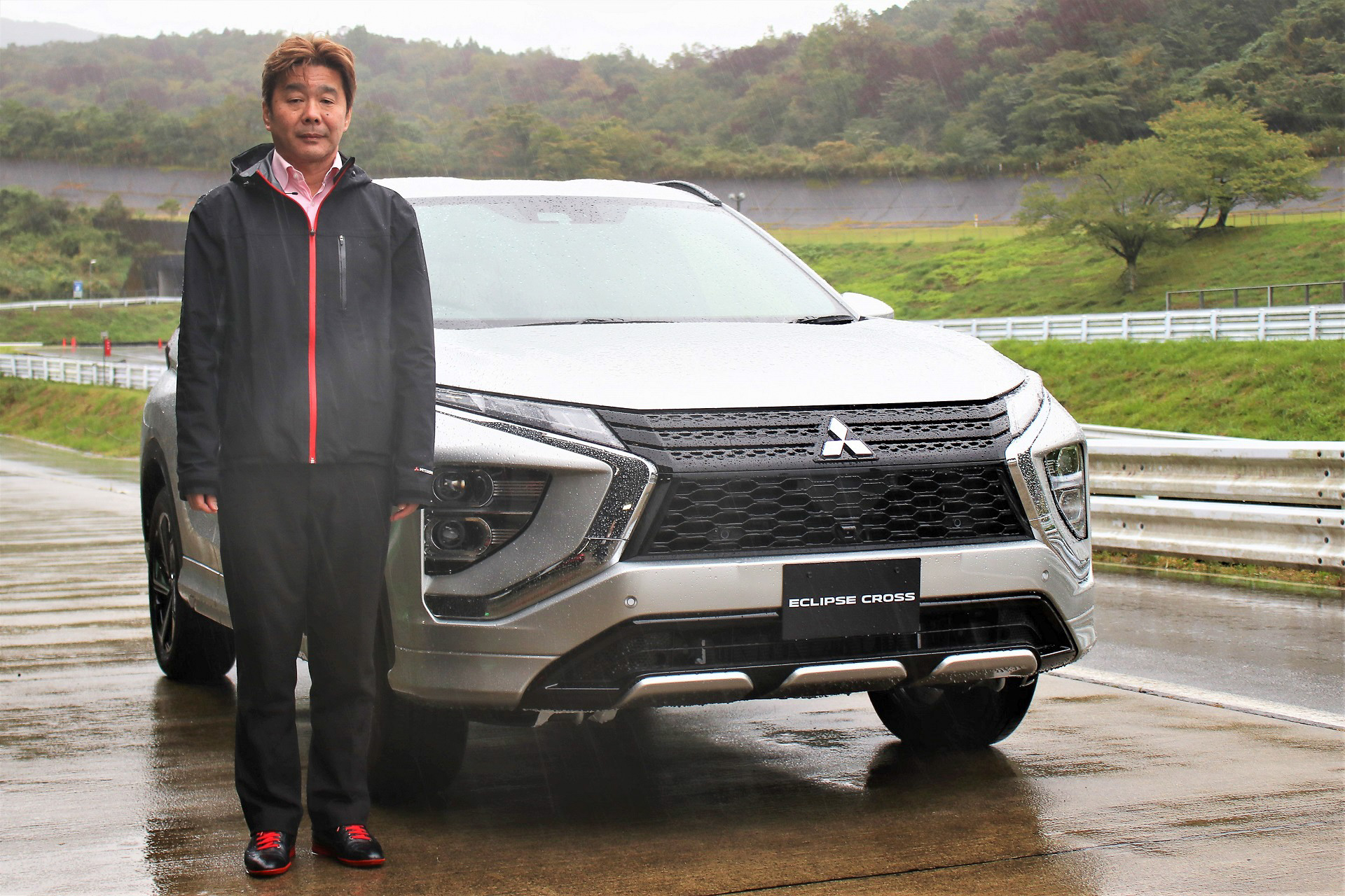 三菱自動車の新型「エクリプス クロス」開発者インタビュー 「開発規模