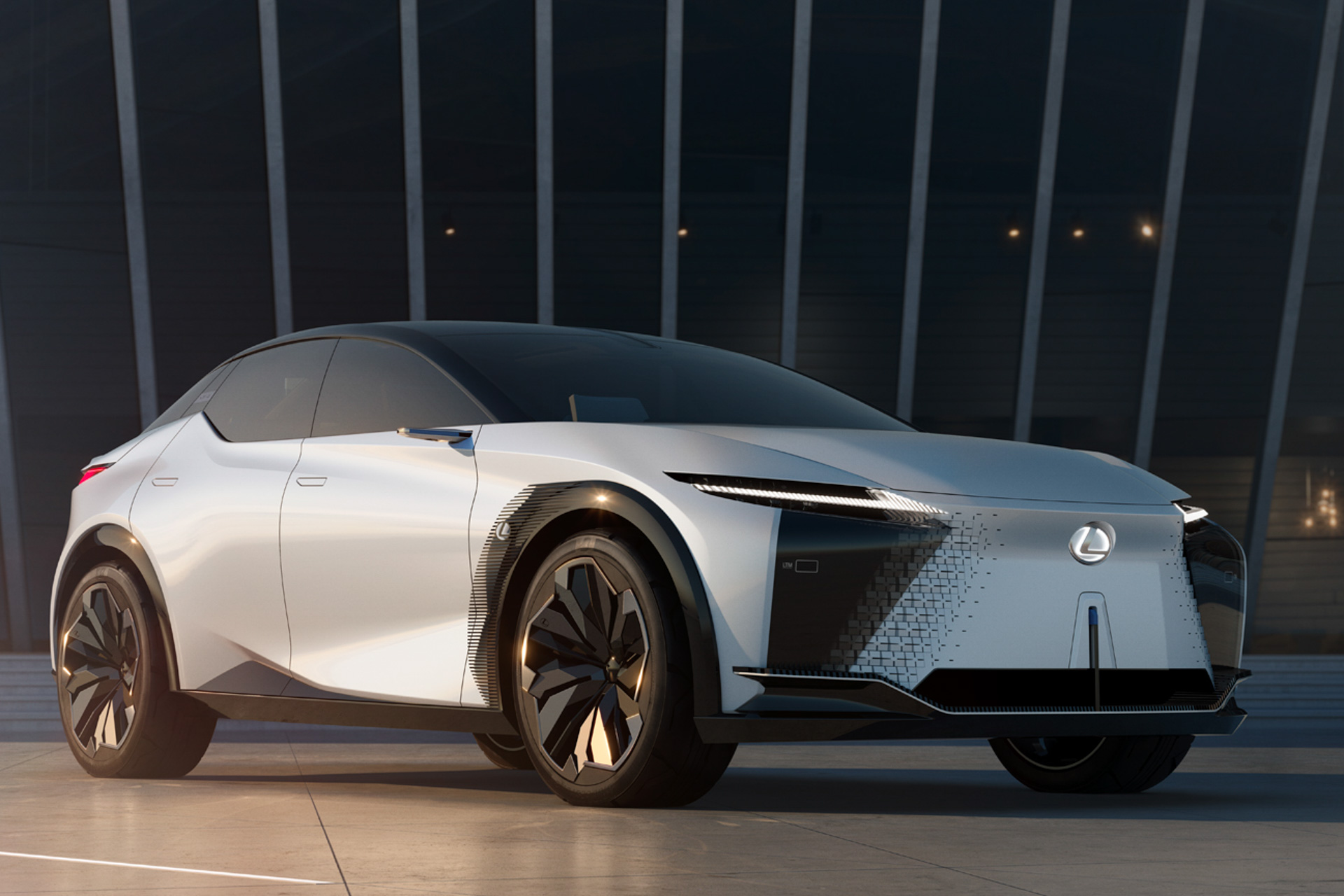 レクサス Evコンセプトカー Lf Z Electrified 世界初公開 21年に2車種の新型モデル発表を予告 Car Watch