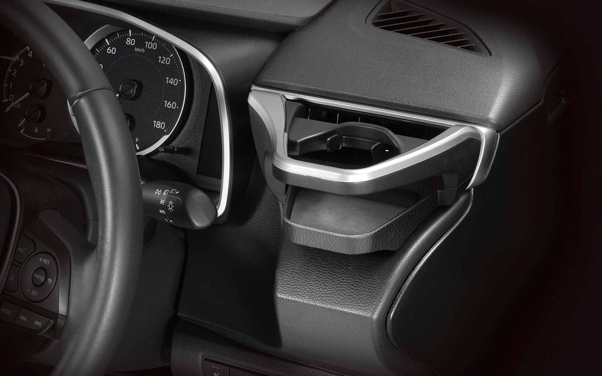 カーメイト、純正デザインのような「カローラ専用 ドリンクホルダー」 - Car Watch