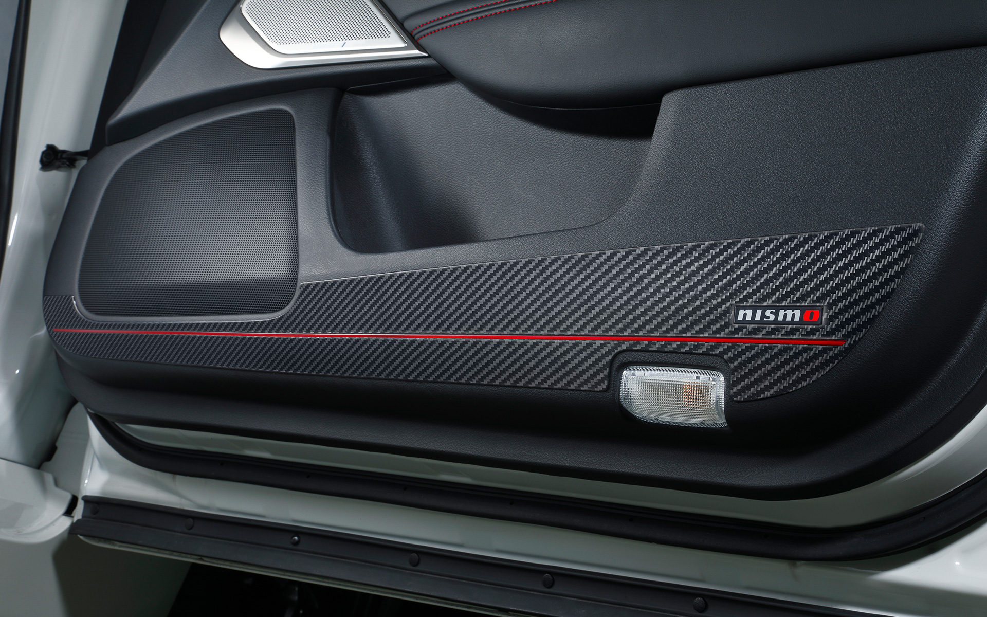 ニスモ、V37スカイライン用「ドアインナープロテクター」 - Car Watch