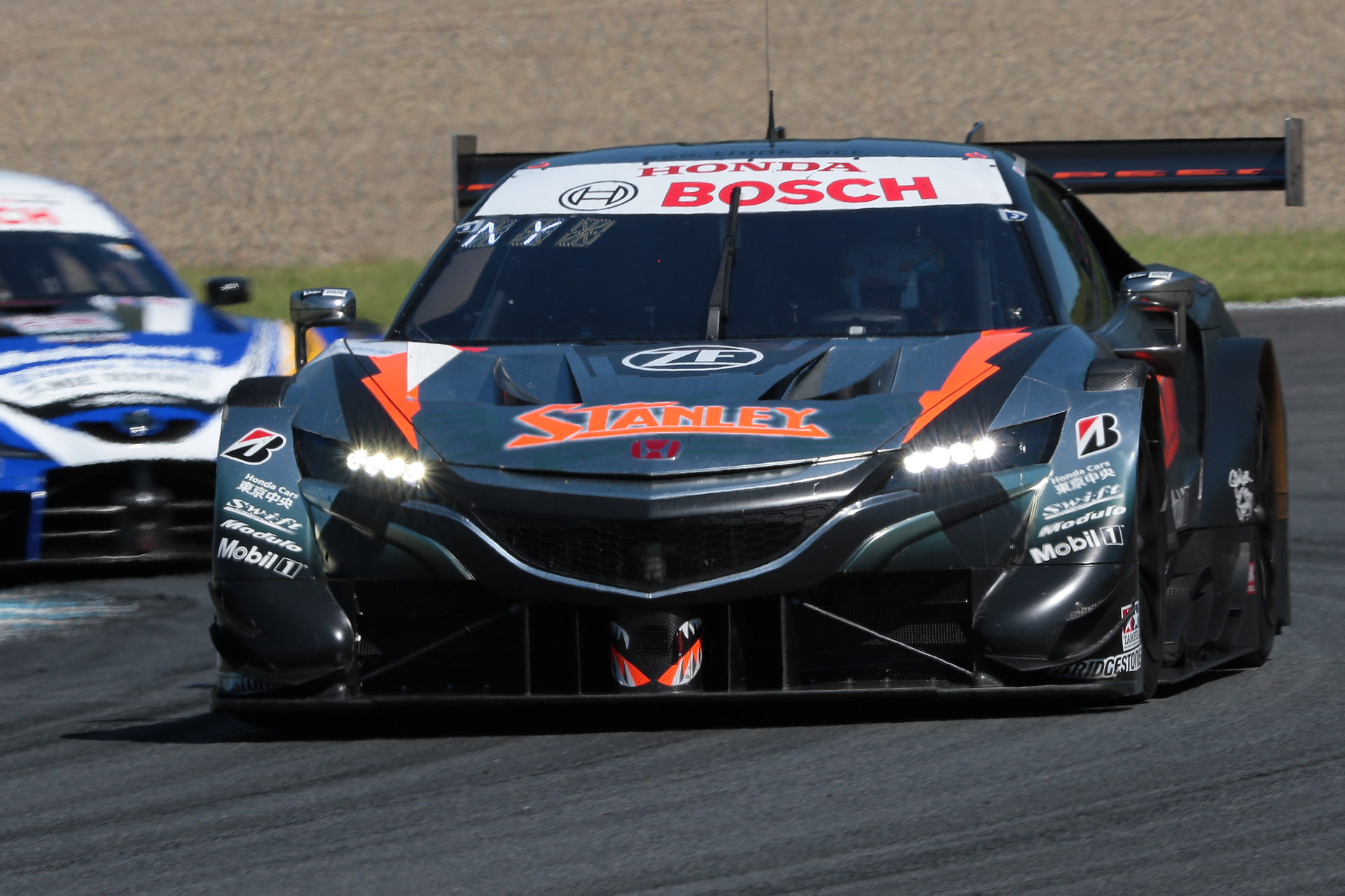 SUPER GT第4戦もてぎ、1号車NSX-GTが見事にポールトゥウィン - Car Watch