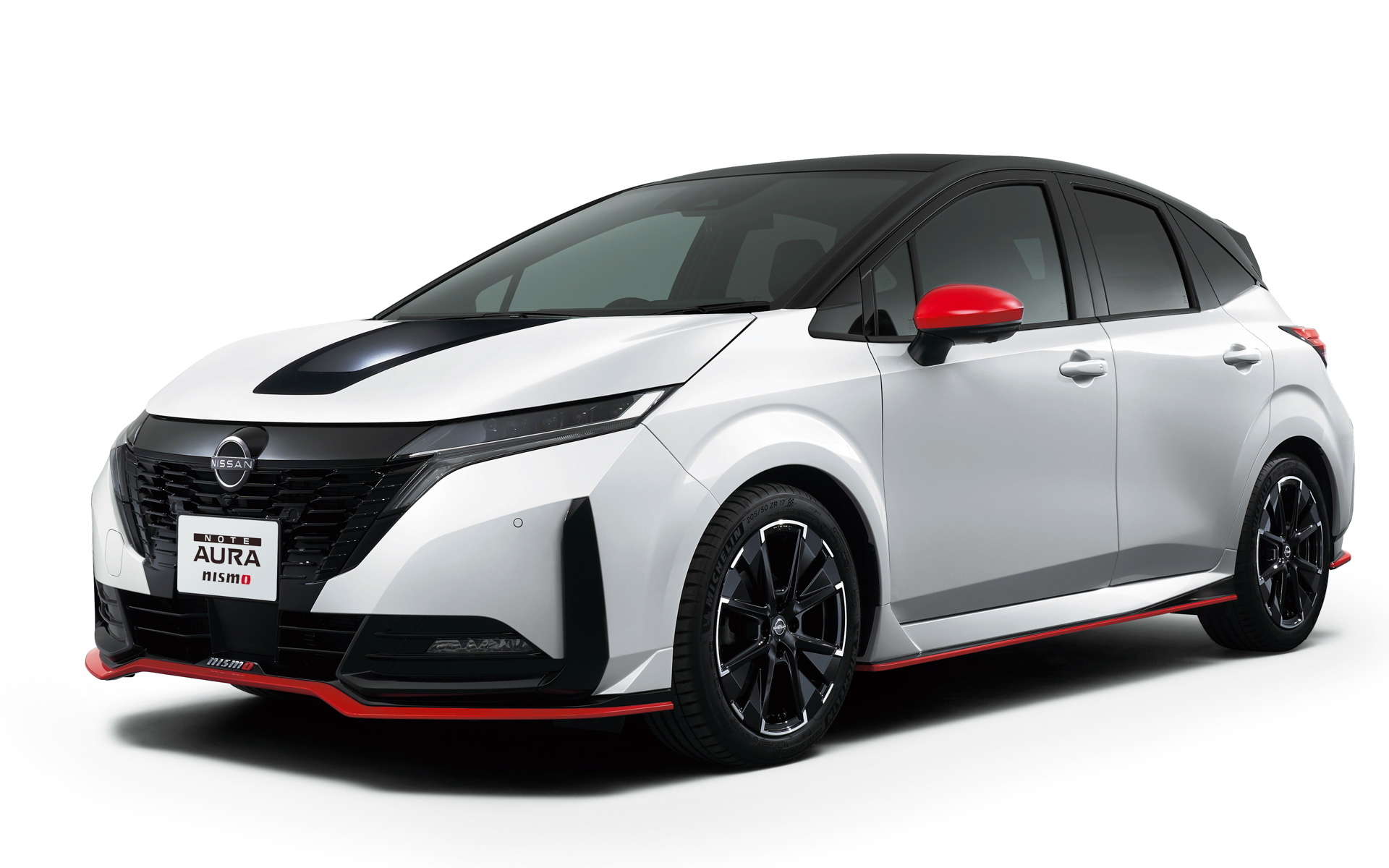 日産グローバル本社ギャラリー、今秋発売予定の新型車「ノート オーラ