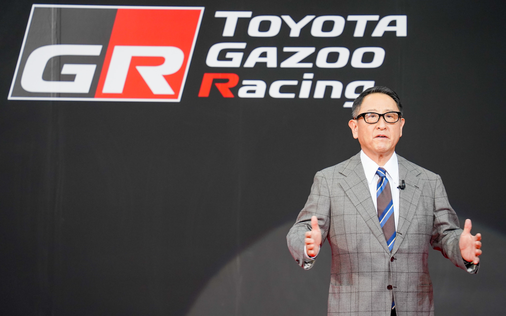 豊田章男社長、2022年モータースポーツ新体制発表会で「ドライバー