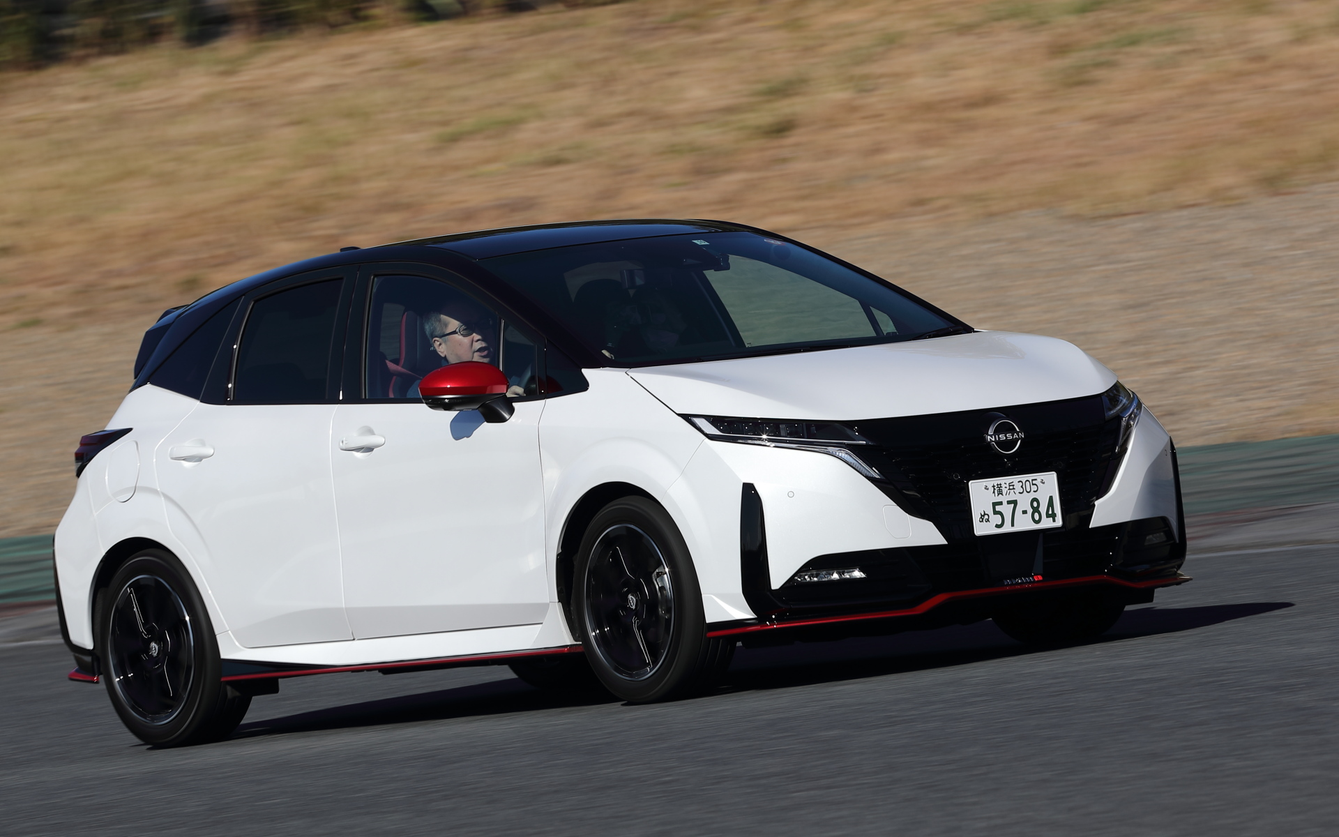 日産、新型「ノート」シリーズの「2021-2022 日本カー・オブ・ザ