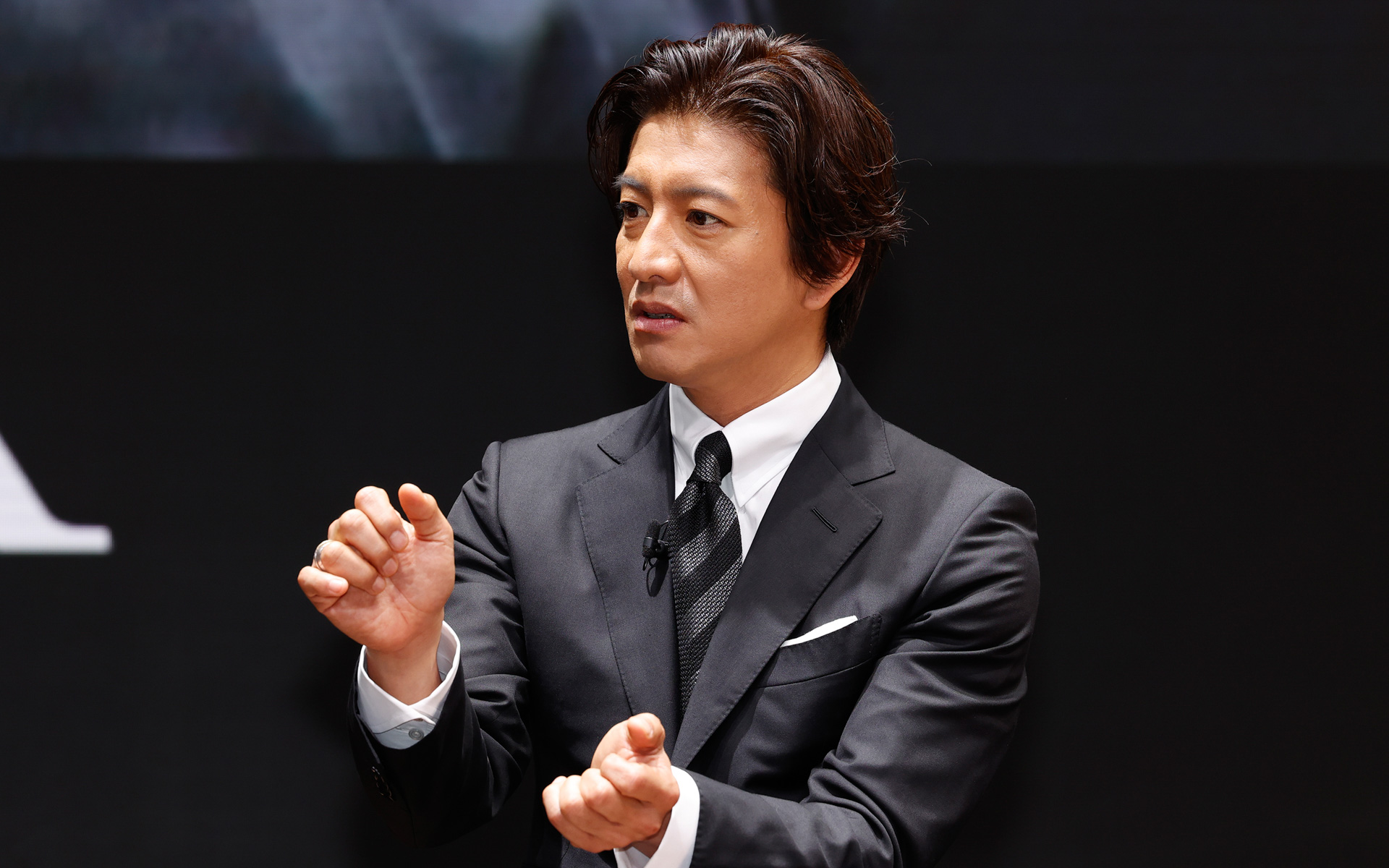 日産の4輪制御技術 E 4orce 体感で木村拓哉さん やりすぎ日産 新cm公開 Car Watch