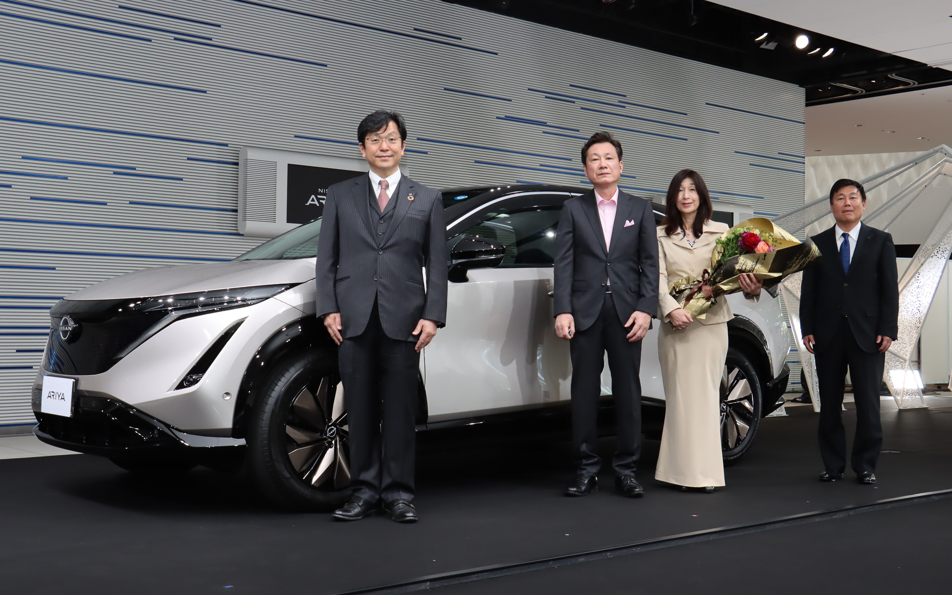 アリア様購入専用 Amazon | ミニカーモデル 1:18スケール 日産アリア 2022 ダイキャスト