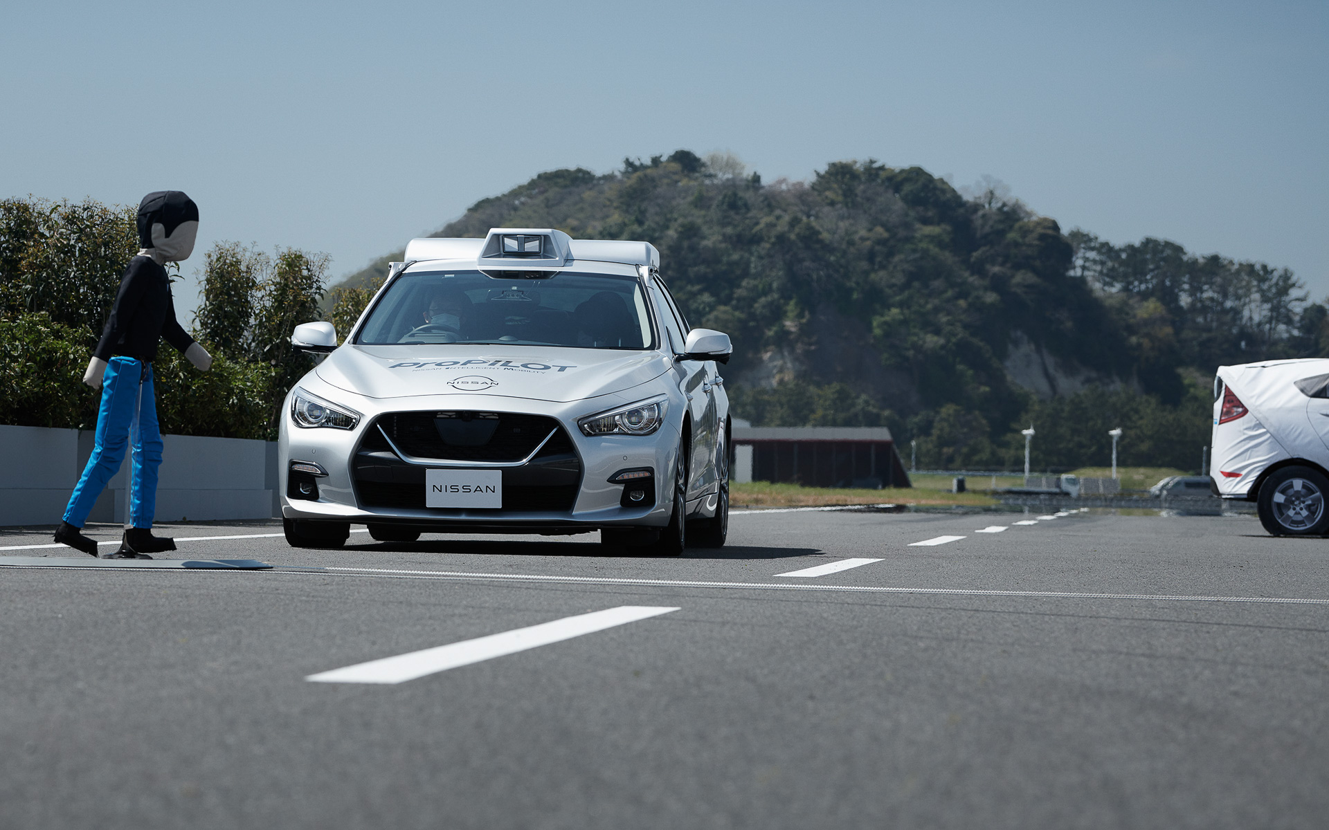 試乗インプレ】300m先を認識するLiDARで連続緊急回避 日産が開発中の次