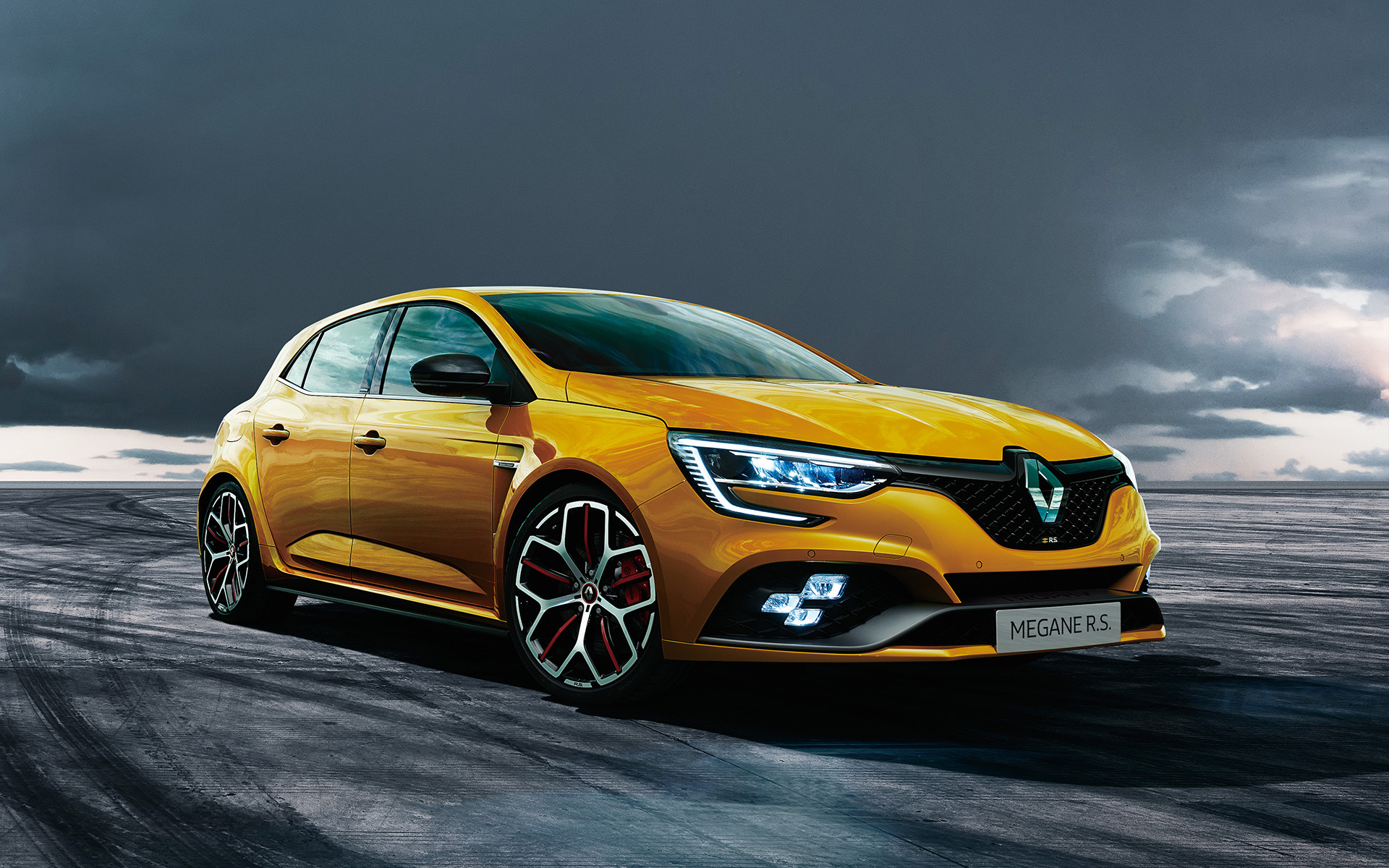 セール！新品オットー 1/18レジン ルノー メガーヌ RS セール！新品オットー 1/18レジン ルノー メガーヌ RS - メルカリ