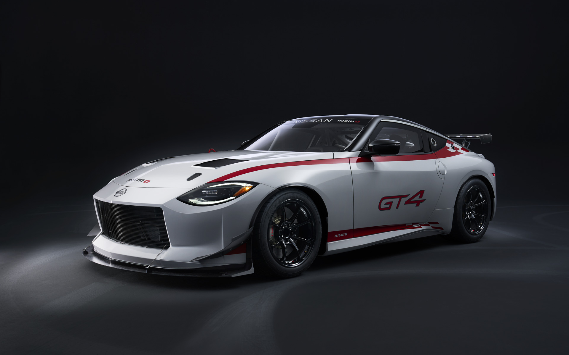 日産、フェアレディZの新型レースカー「Nissan Z GT4」公開 車両供給は