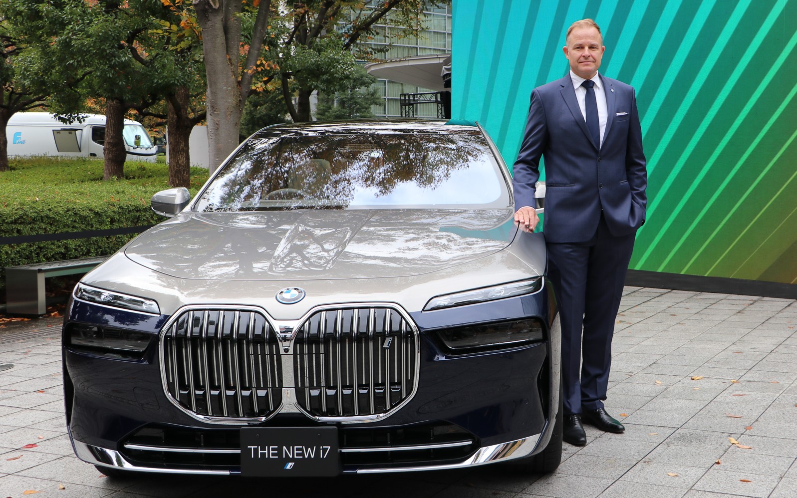 BMW、新型7シリーズ発表会 アートとテクノロジとラグジュアリーの融合
