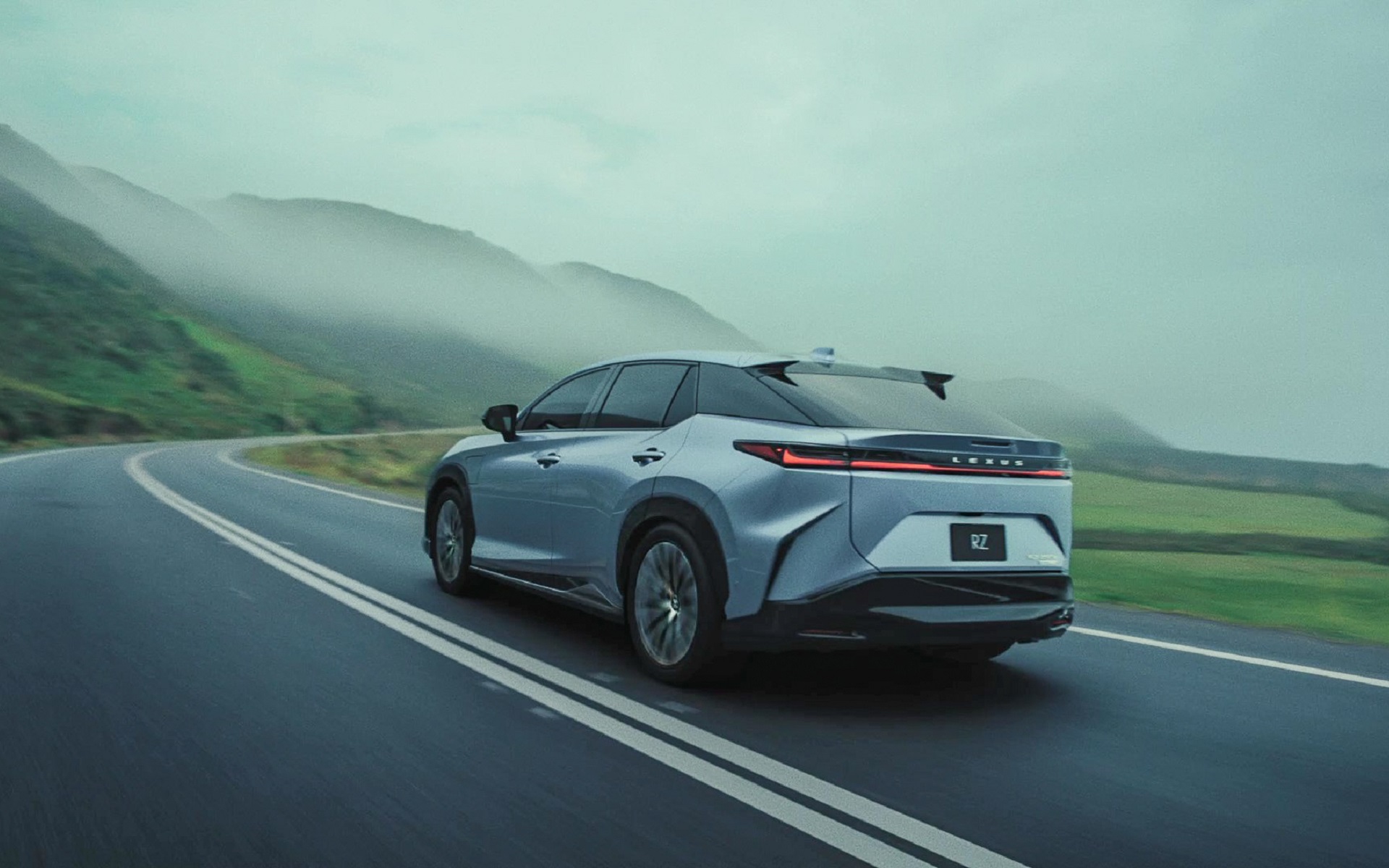 レクサス、2022年の全世界販売実績は62万5365台で前年比82％も電動車