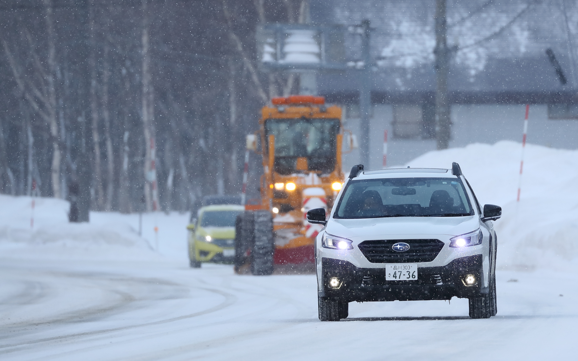 【試乗インプレ】スバル「レガシィ アウトバック」で冬の越後湯沢へドライブ オンロードも雪道も安心の走行性能を体感 / - Car Watch