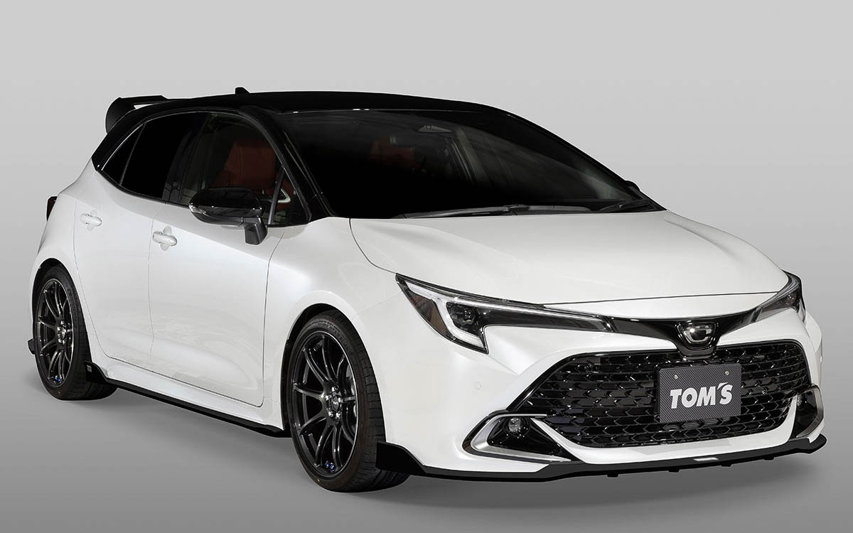 トムス、マイナーチェンジ後の「カローラスポーツ」用スタイリング