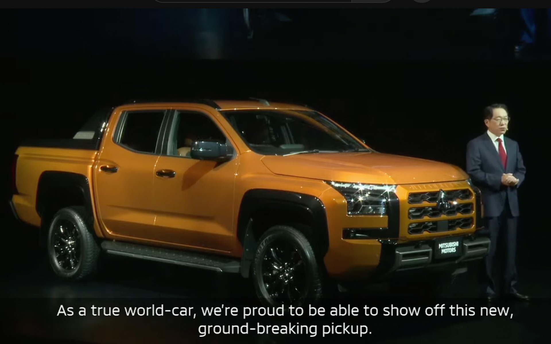 三菱自動車、タイで新型「トライトン」初公開 9年ぶりフルモデル