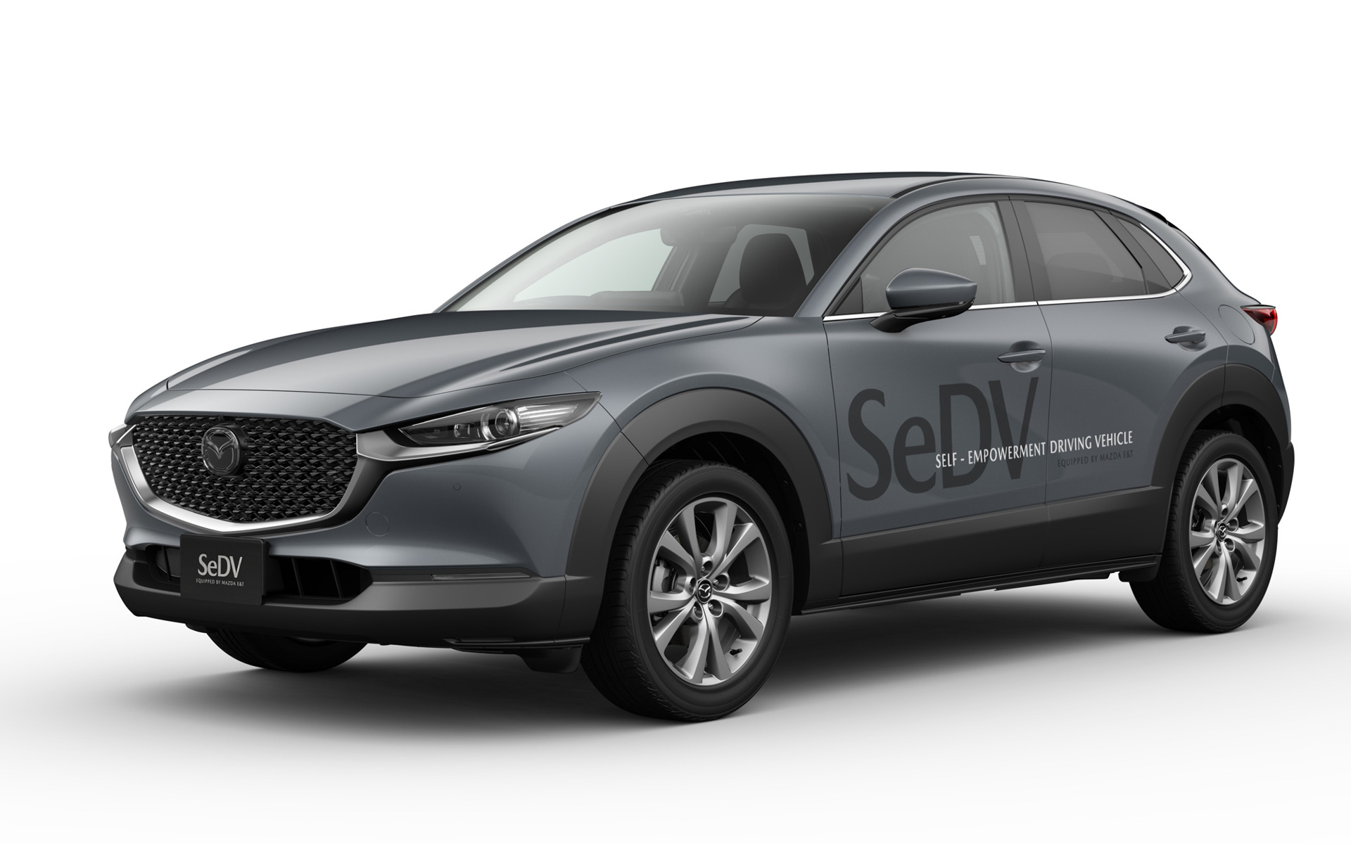 マツダ、手動運転装置付き「CX-30 SeDV」を「国際福祉機器展 H.C.R.