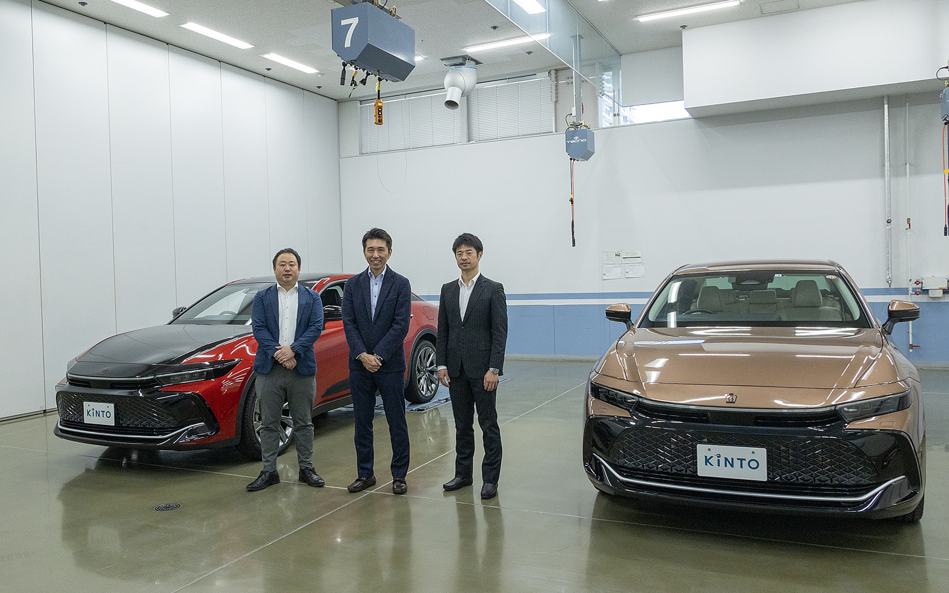 キントファクトリーのクラウン クロスオーバー用「内装加飾パッケージ