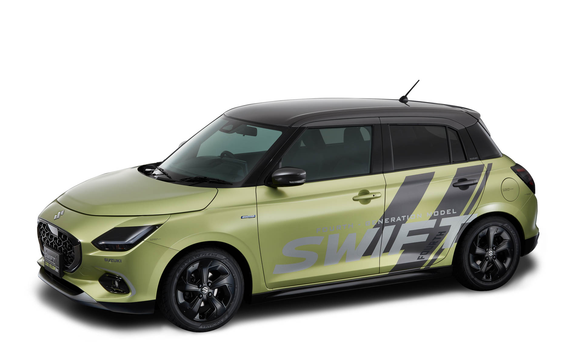 スズキ、専用マットカラーなどを施した「スイフト クールイエローレヴ