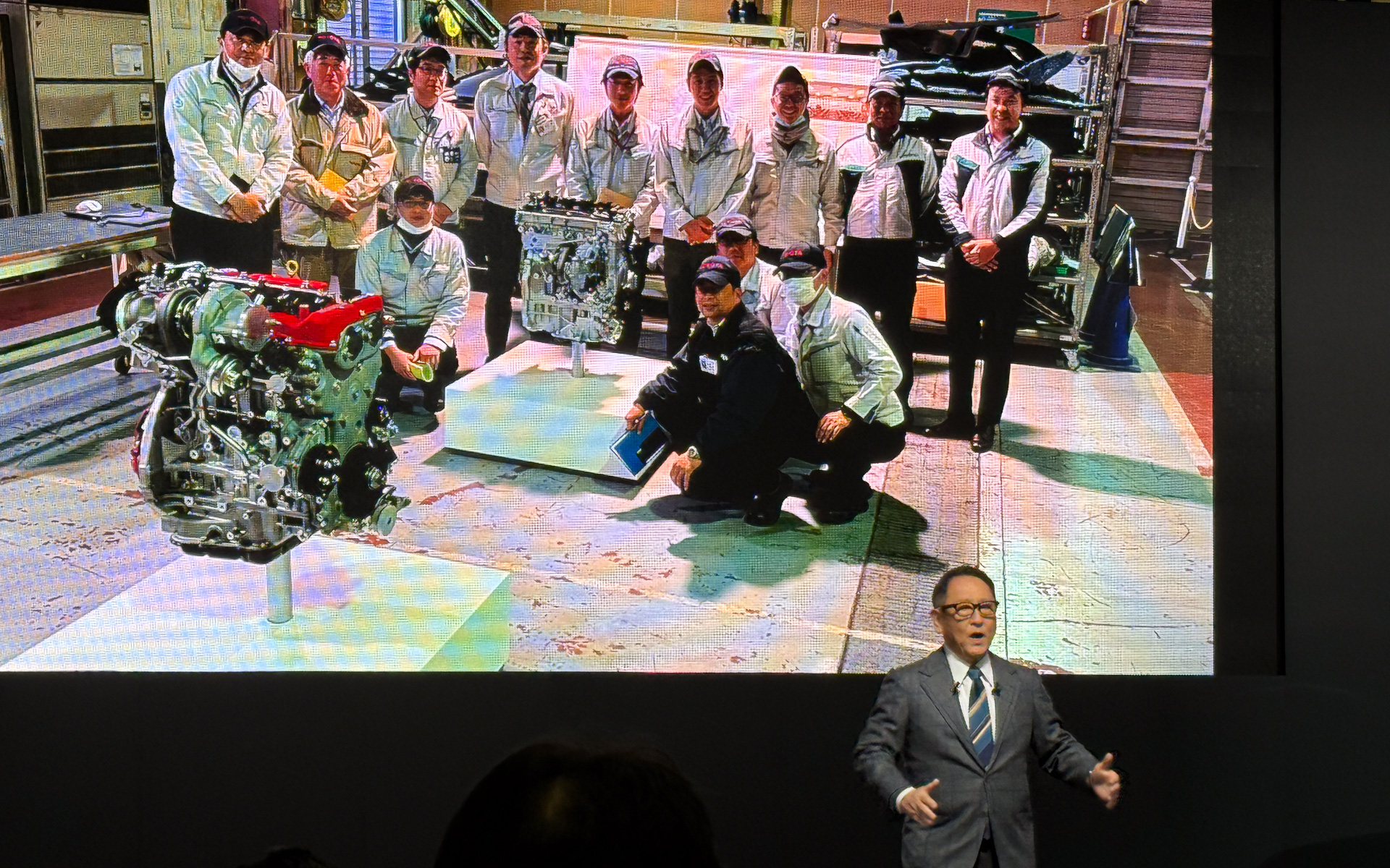 トヨタ豊田章男会長、2つのエンジン開発計画を明らかに エンジン開発へ