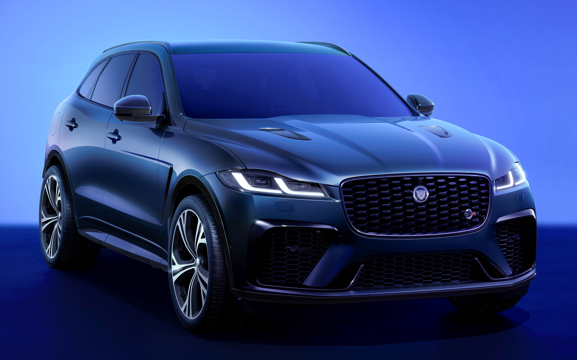 ジャガー、「FPACE」の2025年モデル受注開始 575PSの新グレード「SVR 575 EDITION」追加 Car Watch