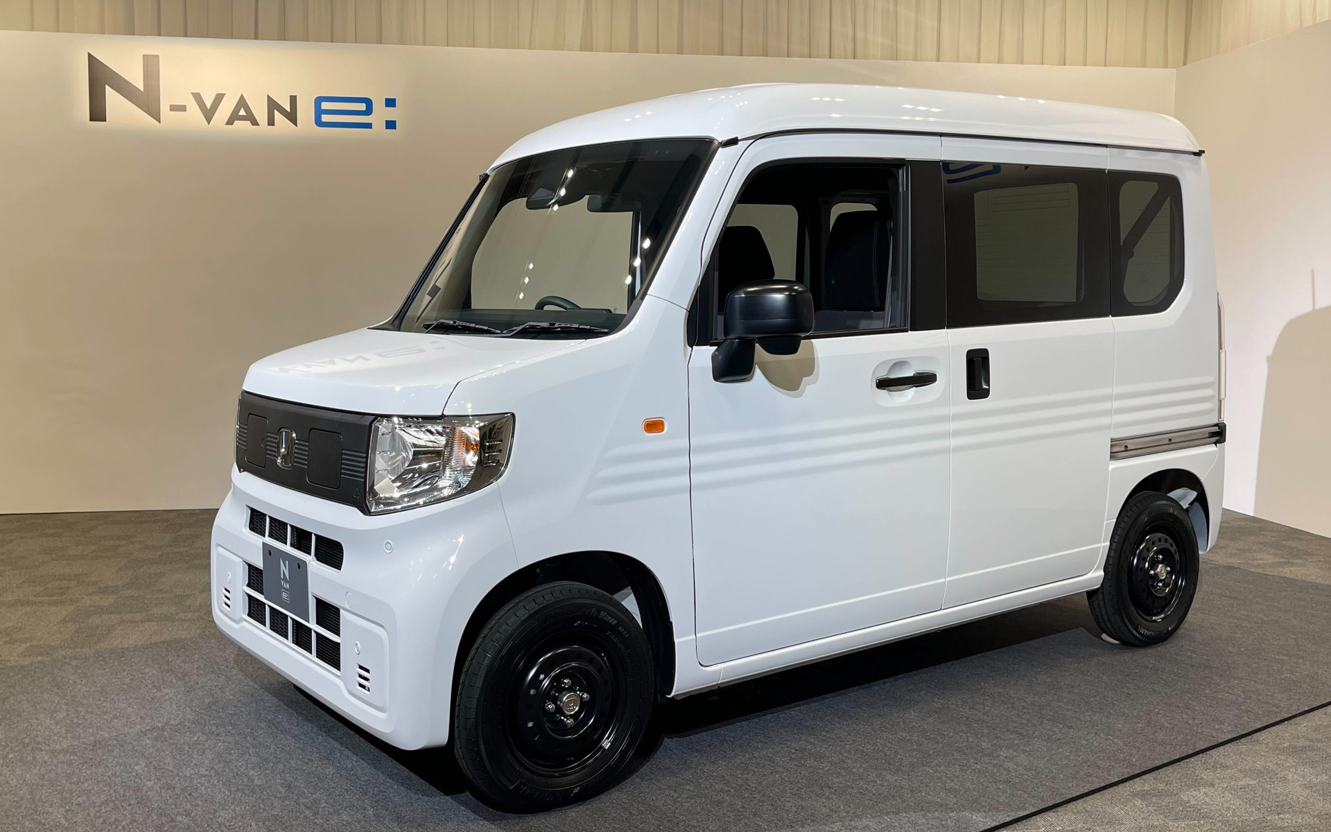 ホンダ、新型軽商用 EV 「N-VAN e:」 10月10日発売 価格は243万9800円から - Car Watch