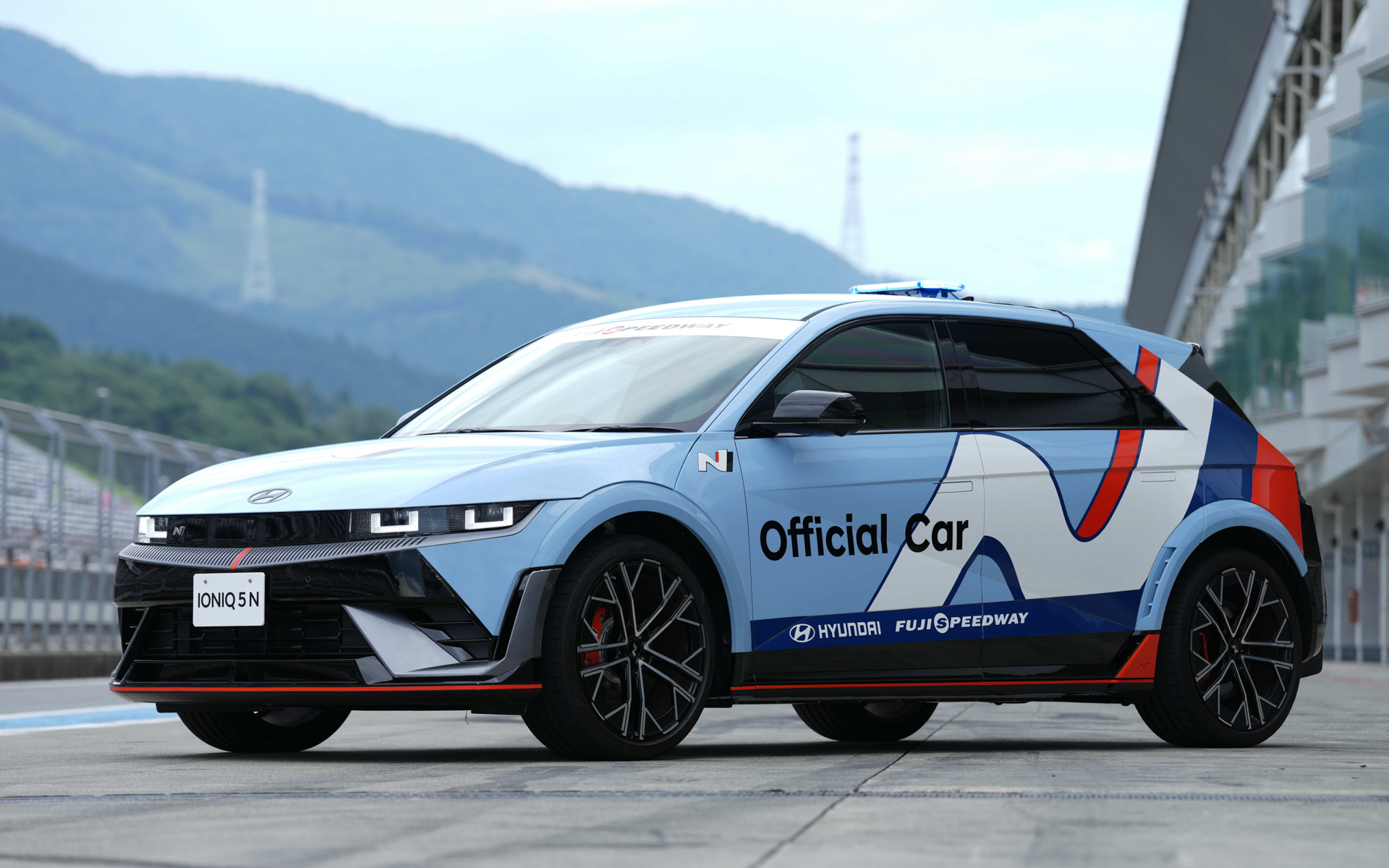 富士スピードウェイオフィシャルカーにヒョンデのバッテリEV「IONIQ 5