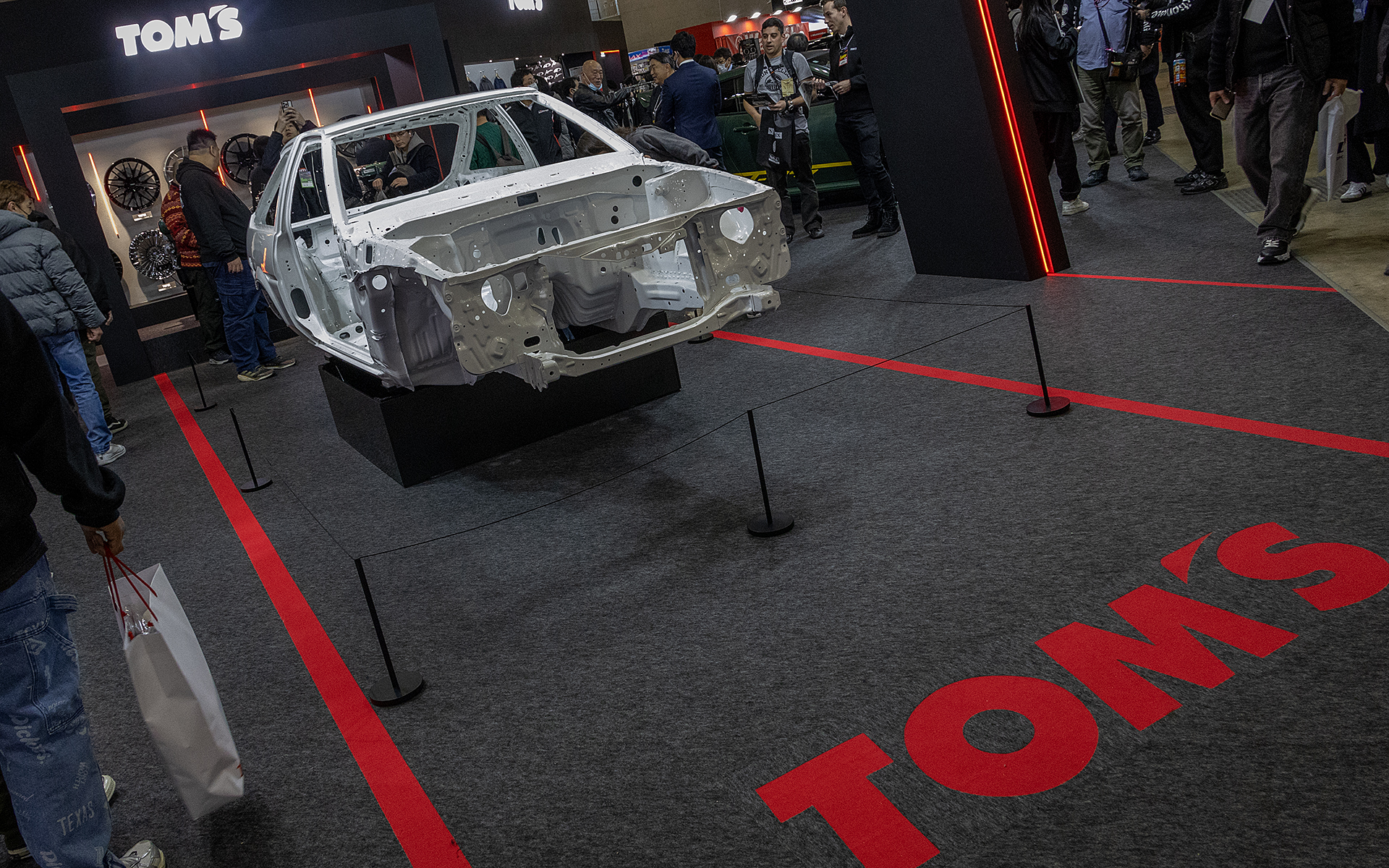 AE86を現代の乗り味に仕立て上げるレストア事業「TOM'Sクラシック」とは？