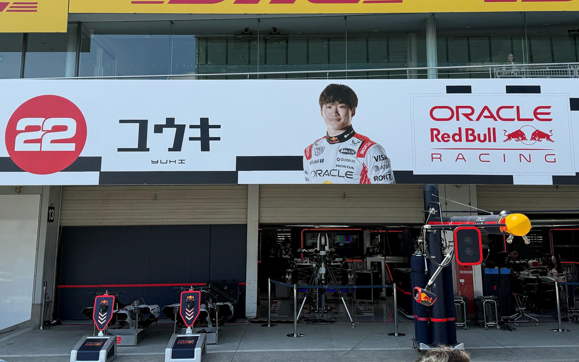 角田裕毅選手のレッドブル・レーシング初戦をレース戦略立案で支える