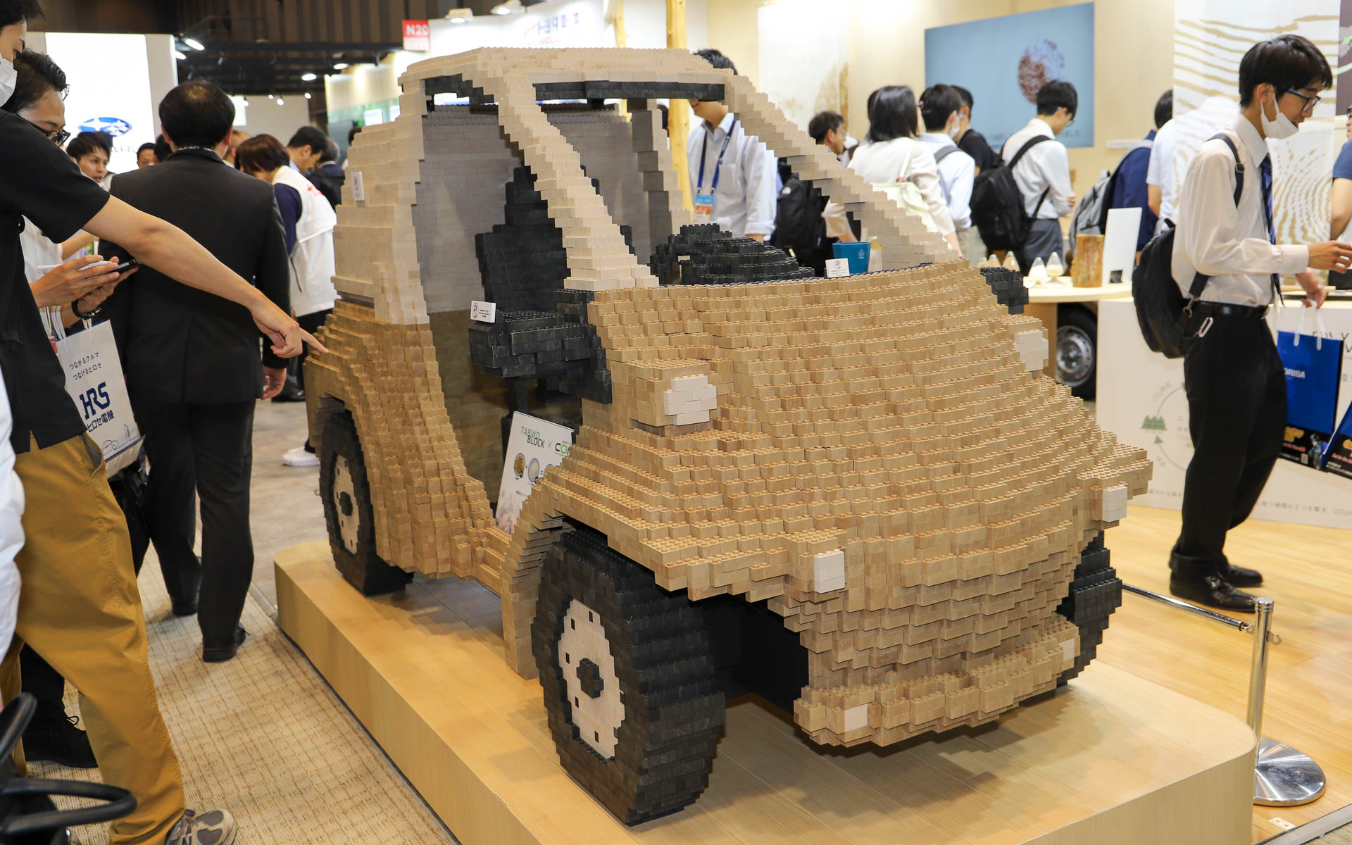 トヨタ車体、100％自然由来の樹脂素材「TABWD」や「GX CONCEPT」を「人