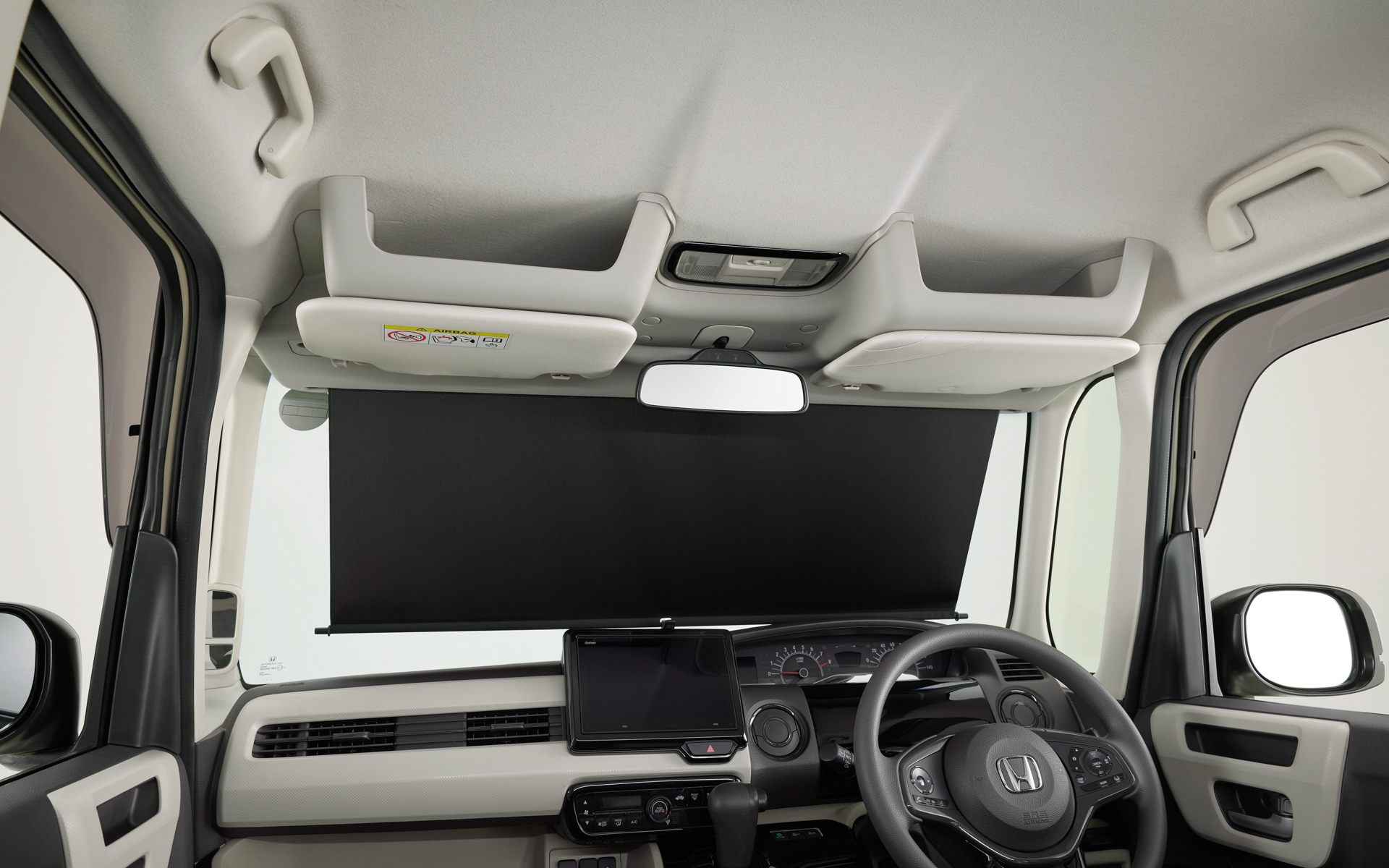 ホンダアクセス、2代目N-BOX用「サンシェード内蔵大型ルーフコンソール