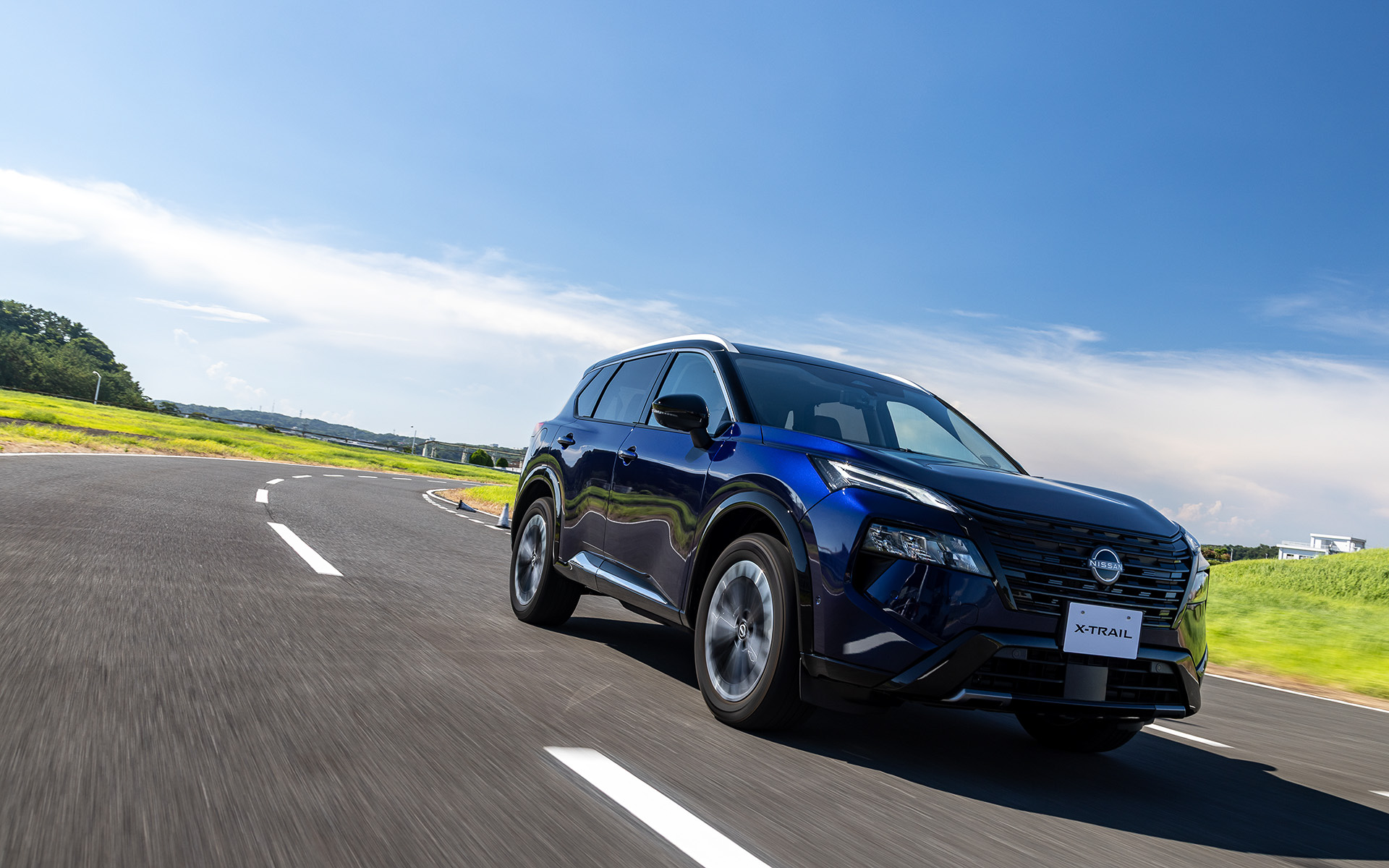 ニッサン エクストレイル(33系)用 235/60R18 103H ダンロップ グラントレックAT5 ブラックレター ボルクレーシング CE28N プ ニッサン エクストレイル(33系)用 235⁄60R18 107W XL グッドイヤー