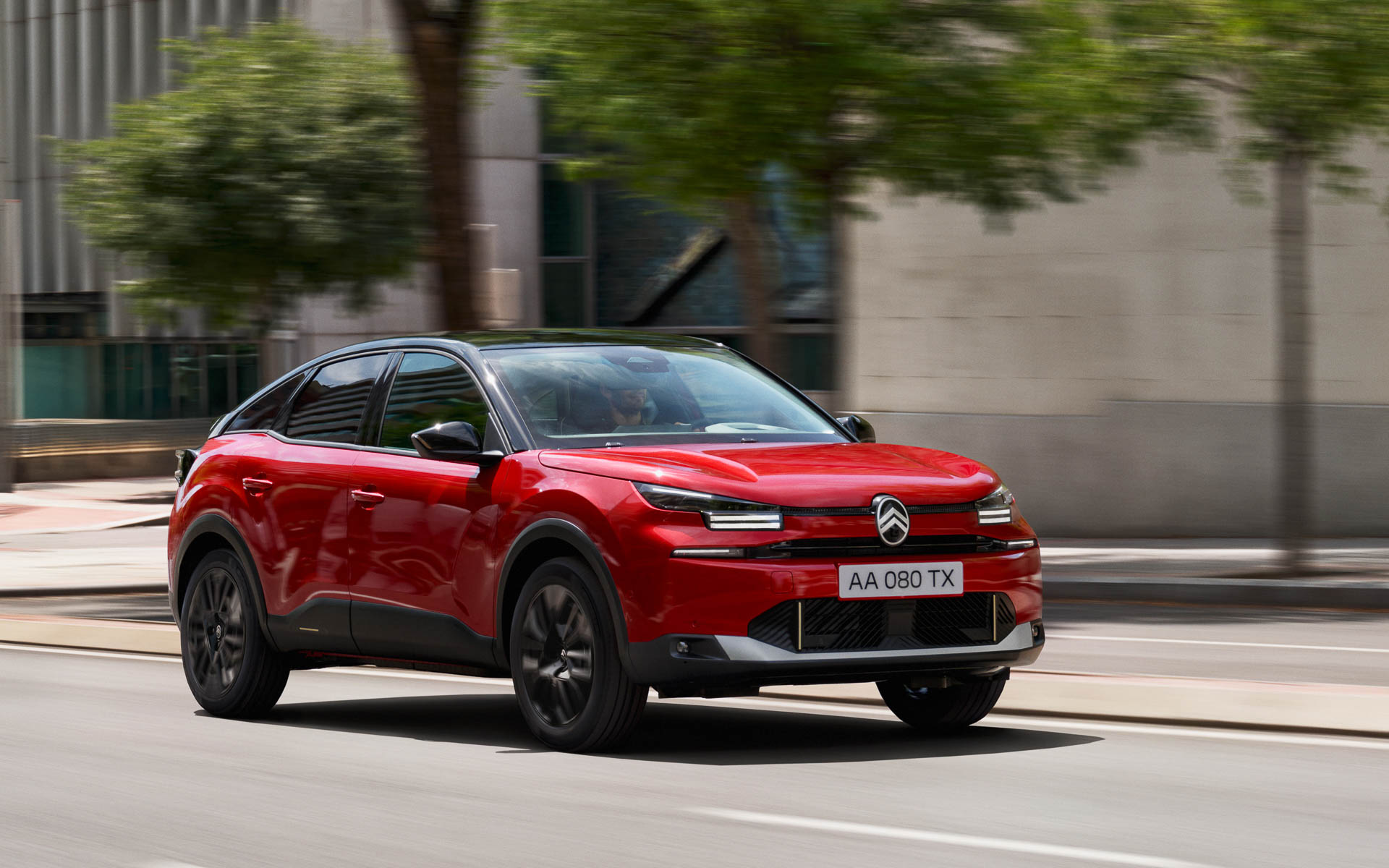 シトロエン、特別仕様車「C4 MAX HYBRID Edition Lumière」 “光