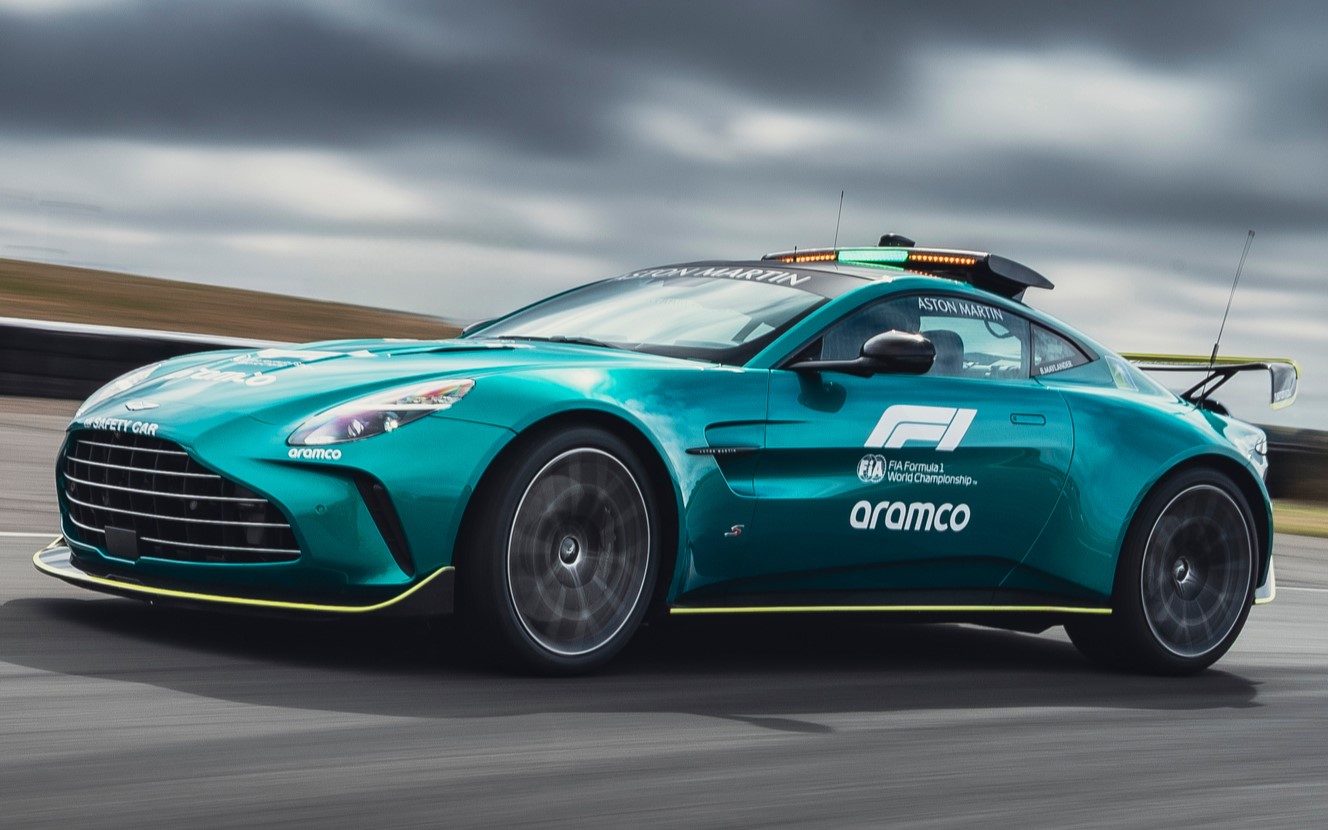 アストンマーティン、新型「ヴァンテージS」がF1セーフティカーに採用 