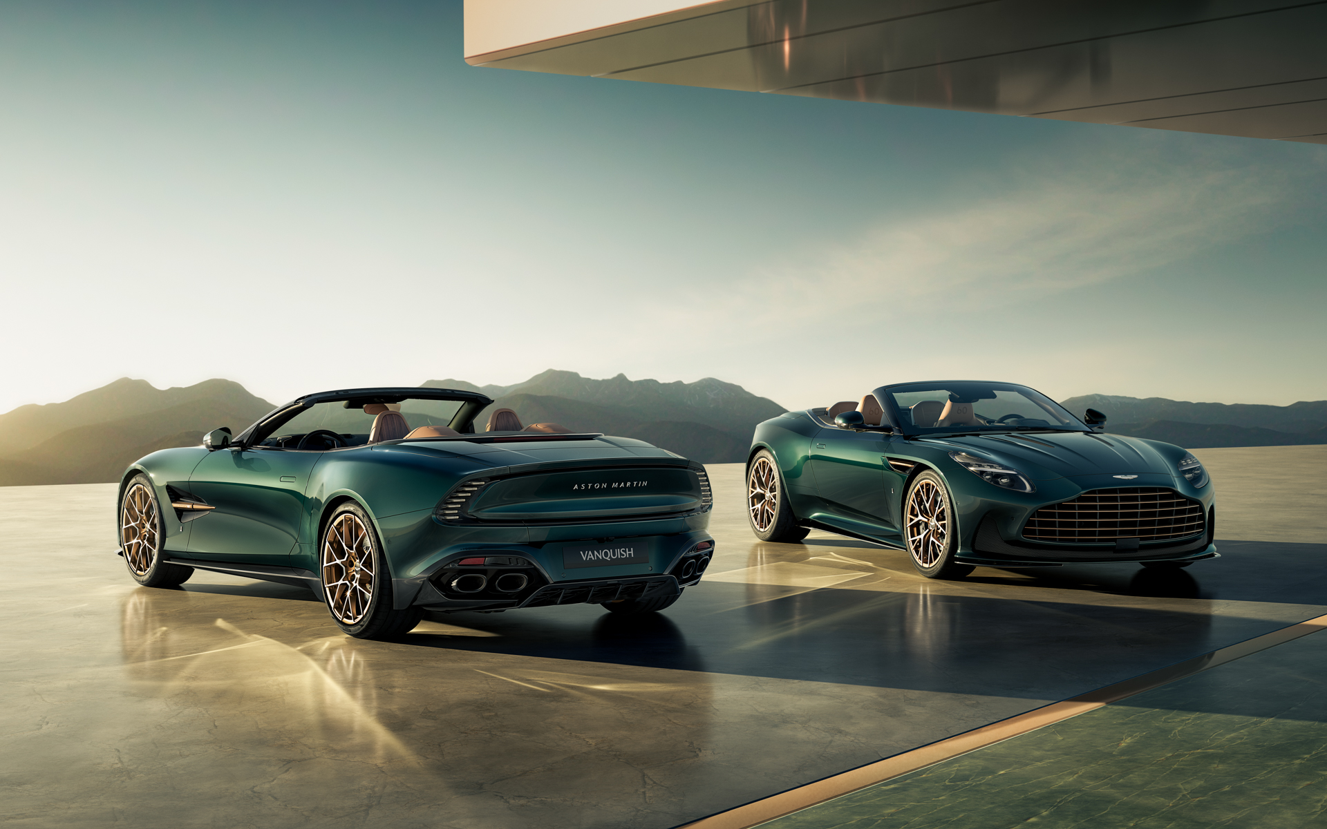 アストンマーティン DB12 ヴァンキッシュ DBX 純正最新型 クリスタルキー アストンマーティン、特別記念限定モデル「ヴァンキッシュ