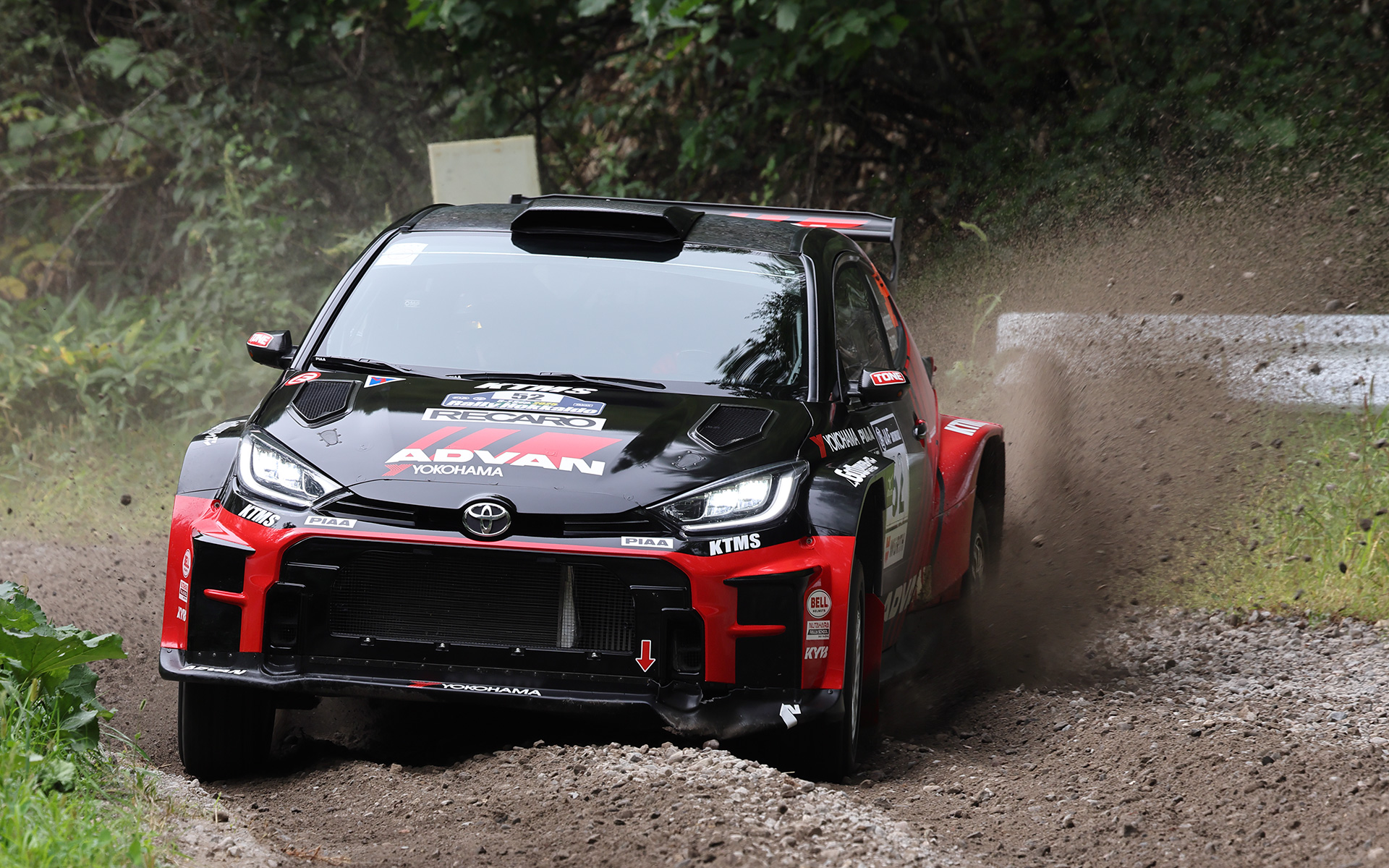 三刀流の活躍を見せるラリードライバー、奴田原文雄選手のいま - Car Watch