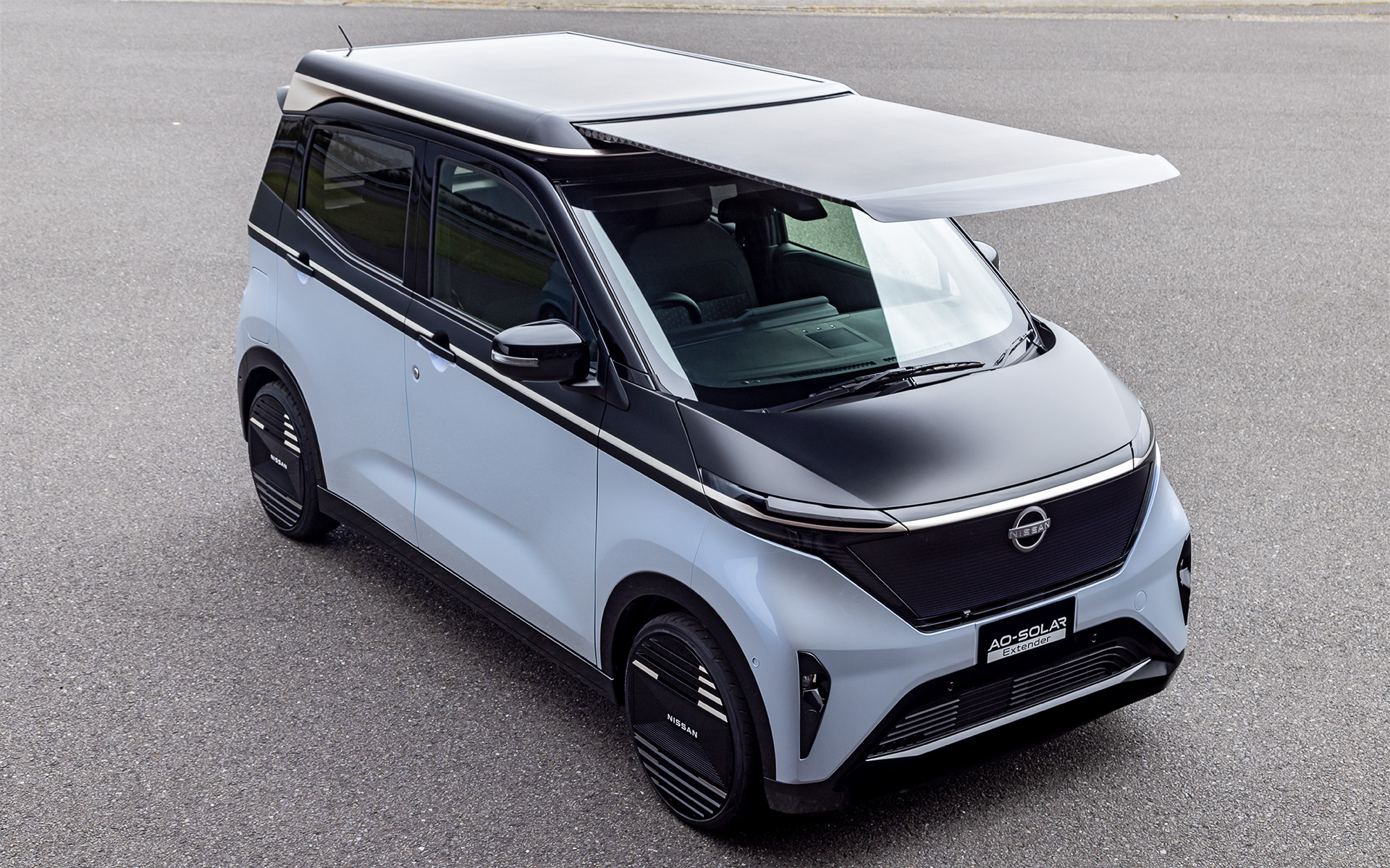 日産、電動スライド式ソーラーシステム「Ao-Solar Extender（あおぞら