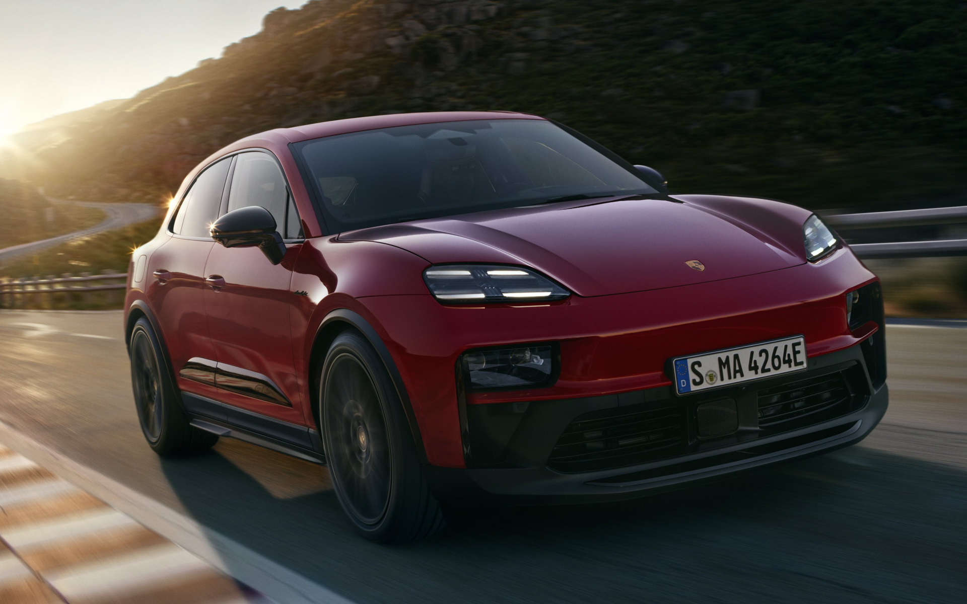 ポルシェ、新型バッテリEV「マカンGTS」予約受注開始 価格1396万円