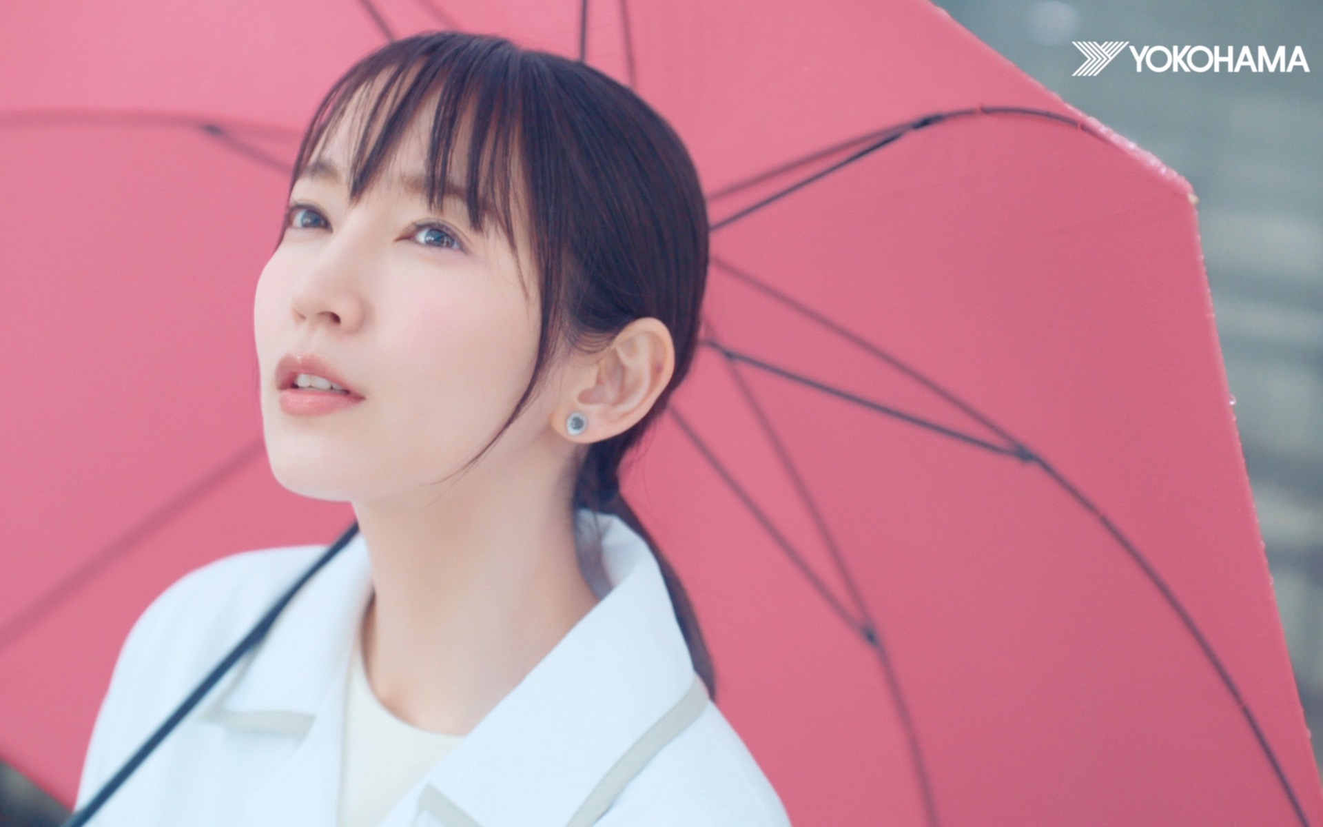 横浜ゴム、吉岡里帆さん出演の新テレビCM「あめふり編」をYouTubeで